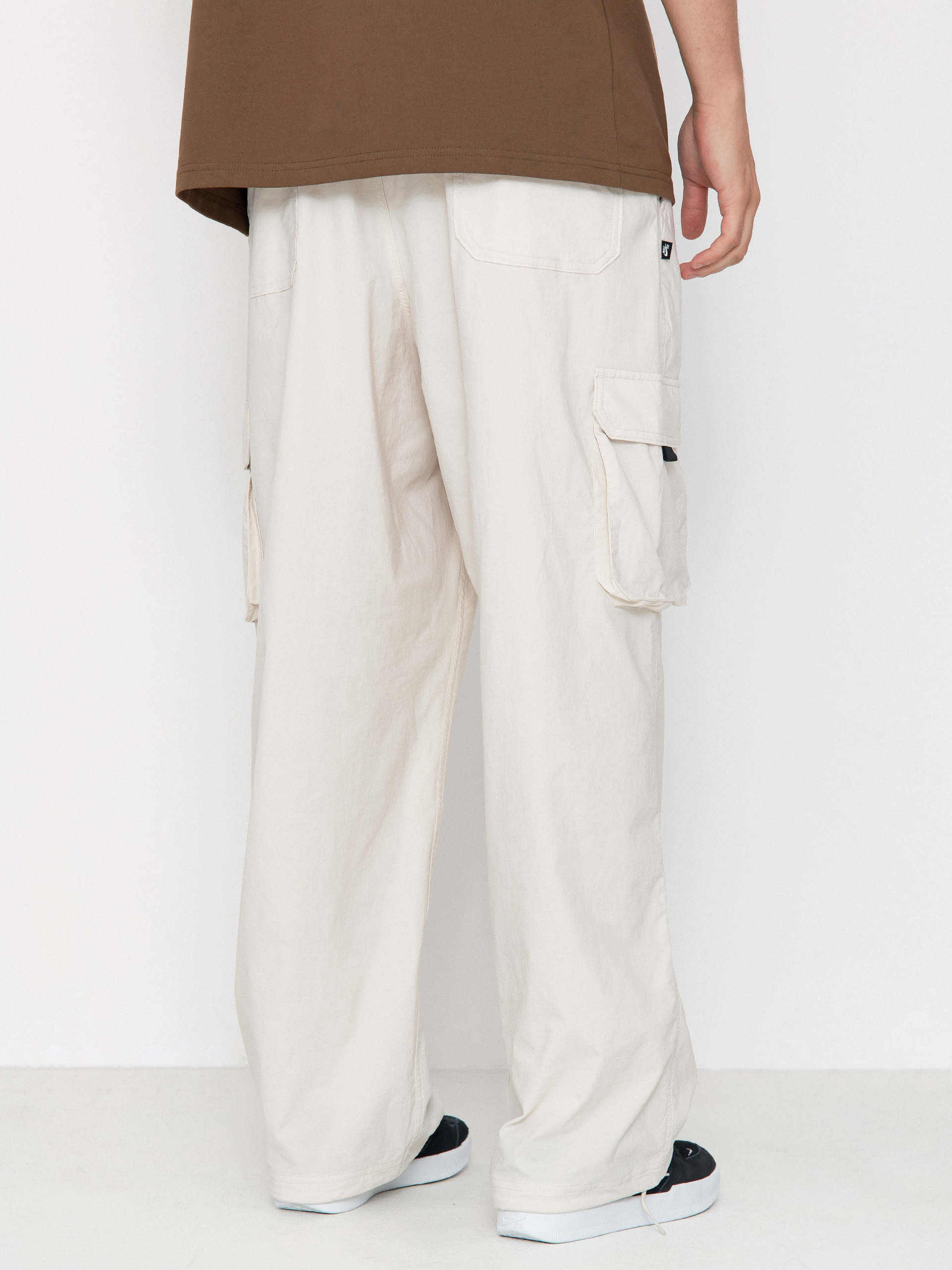 Pantaloni Nike SB Kearny (lt orewood brn/white)