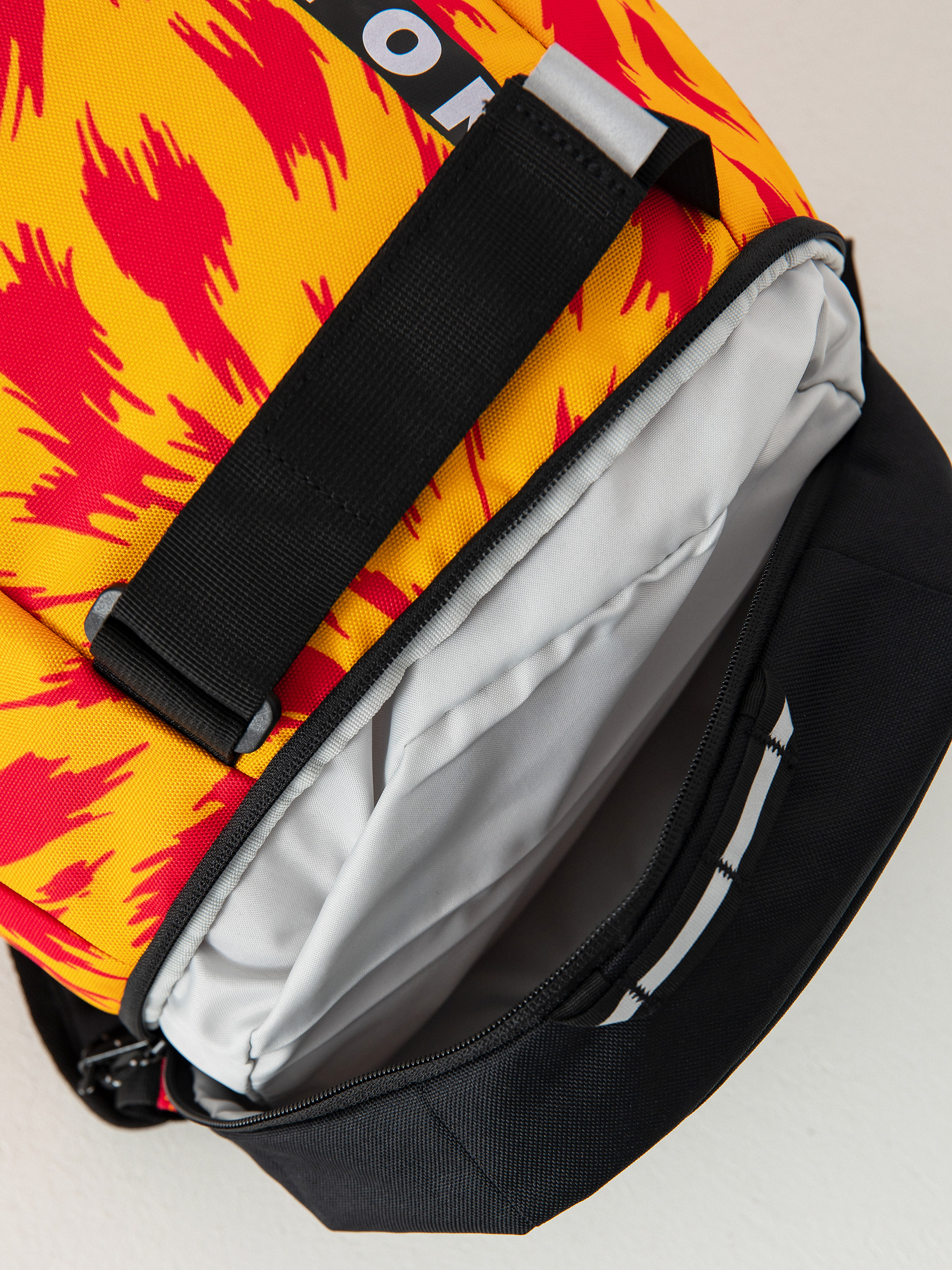 Rucsac Burton Distortion 18L JR (fur goldenrod)