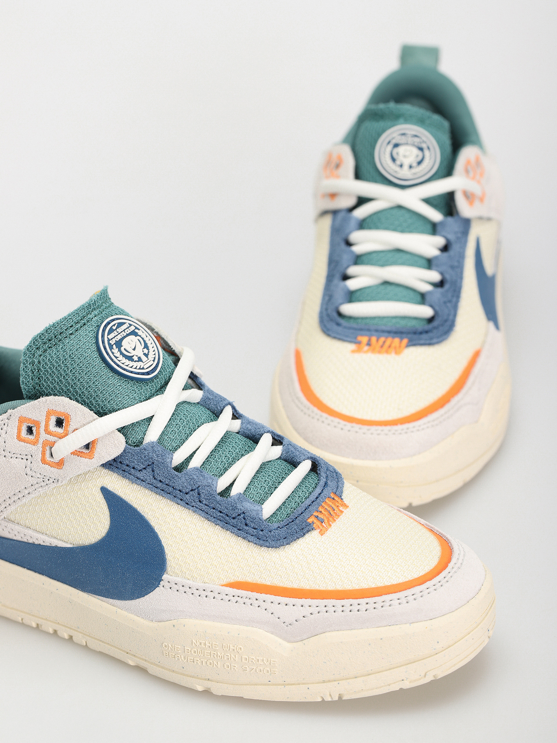 Pantofi Nike SB Day One JR (sail/court blue coconut milk photon dust)