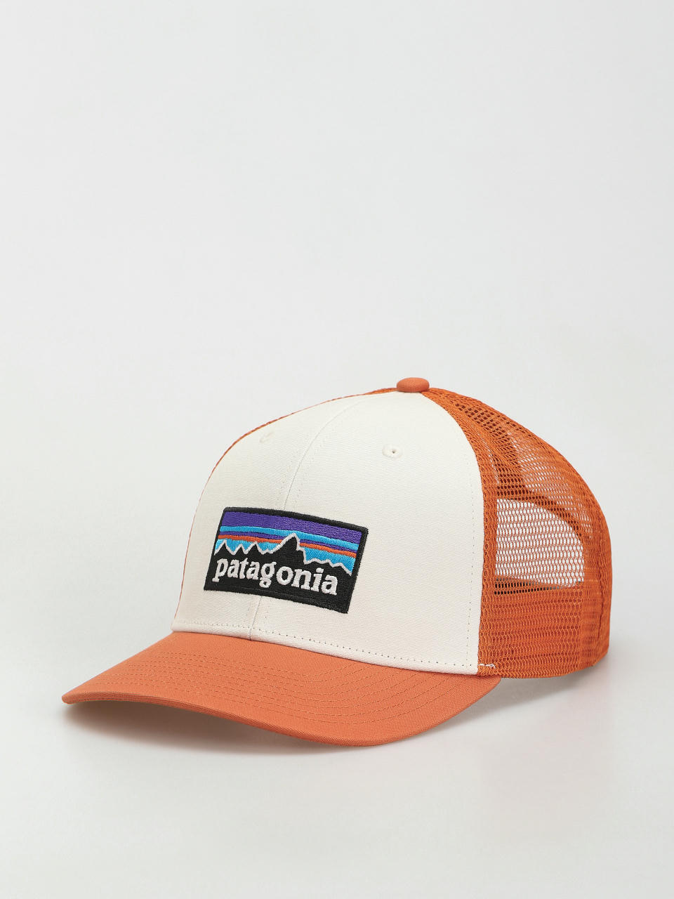 Șapcă Patagonia P 6 Logo Trucker (white w/redtail rust)