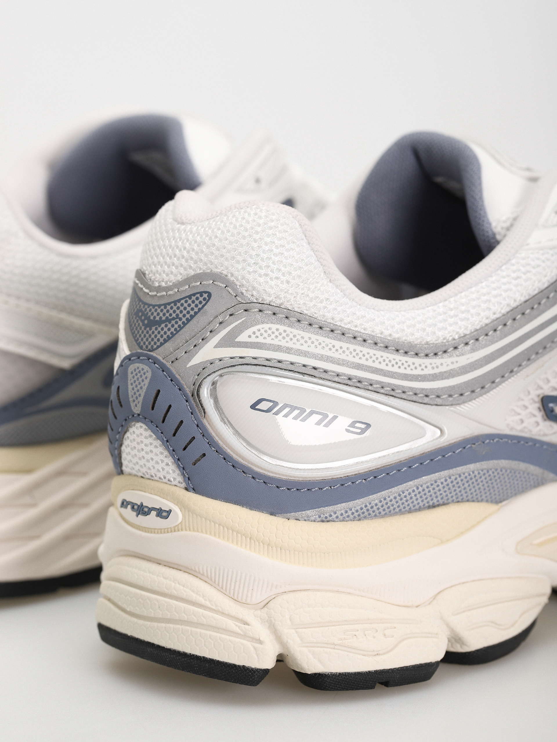 Pantofi Saucony Progrid Omni 9 (ivory/blue)