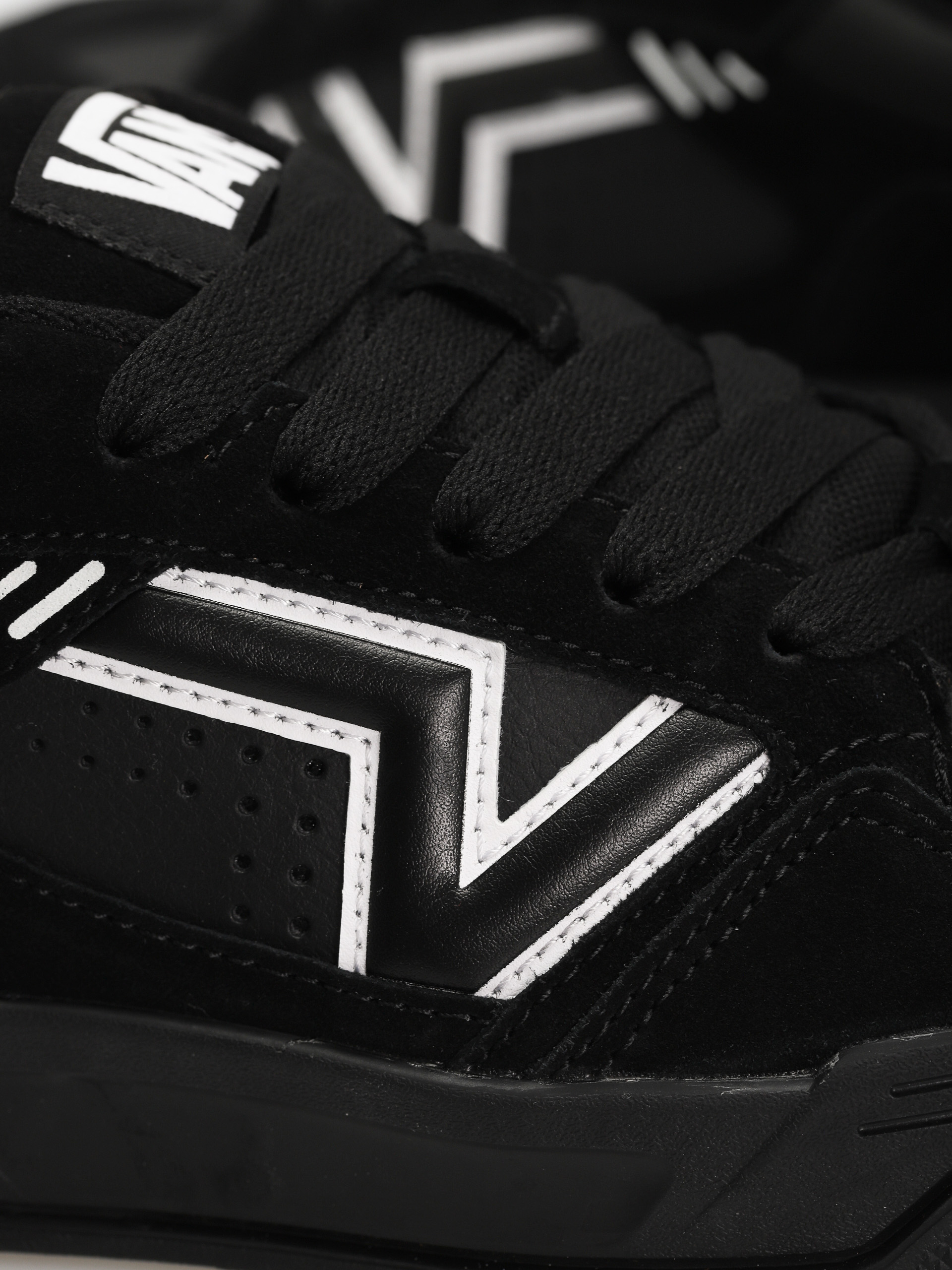 Pantofi Vans Upland (black/black/white)