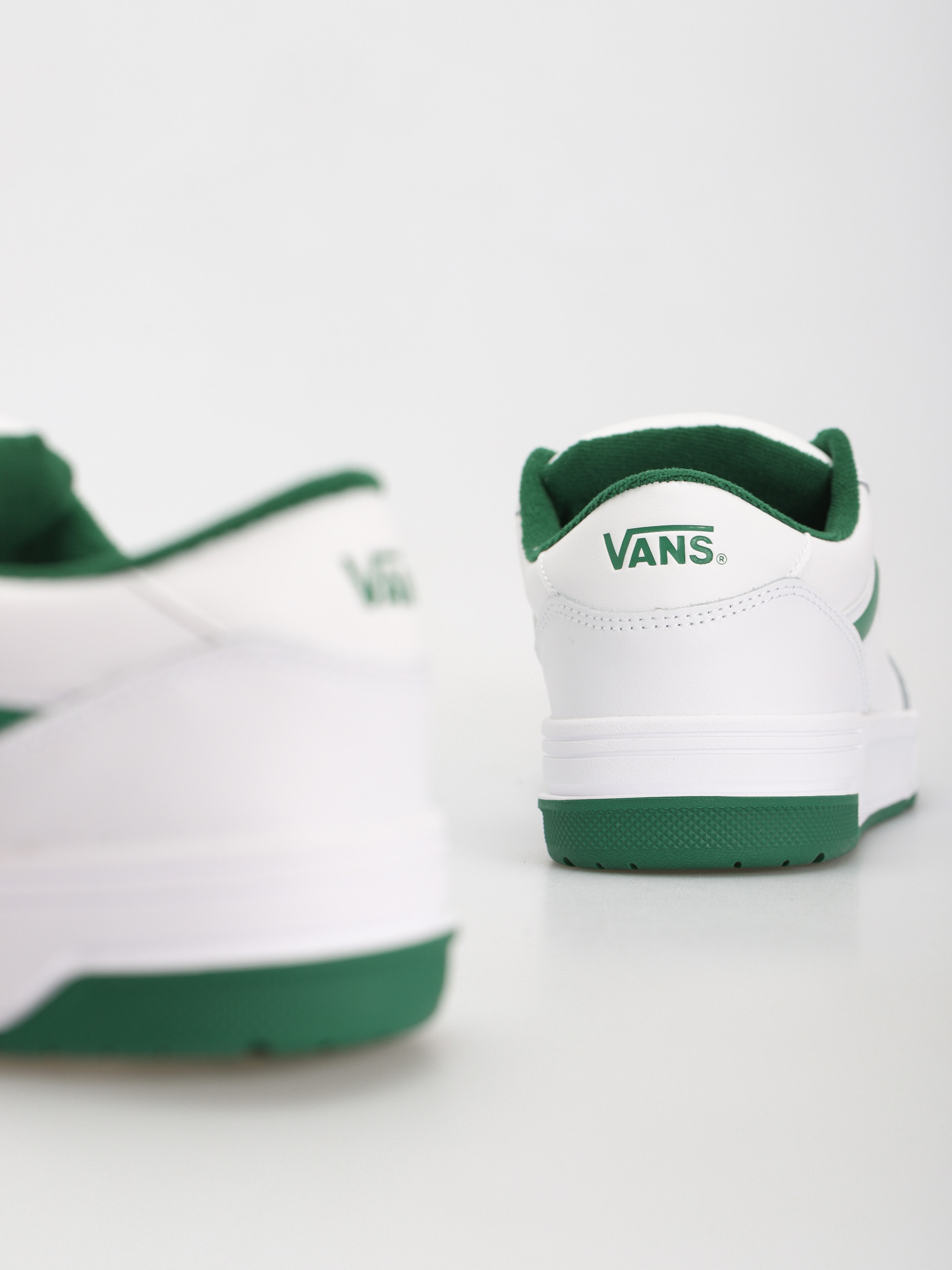 Pantofi Vans Hylane (pop green)