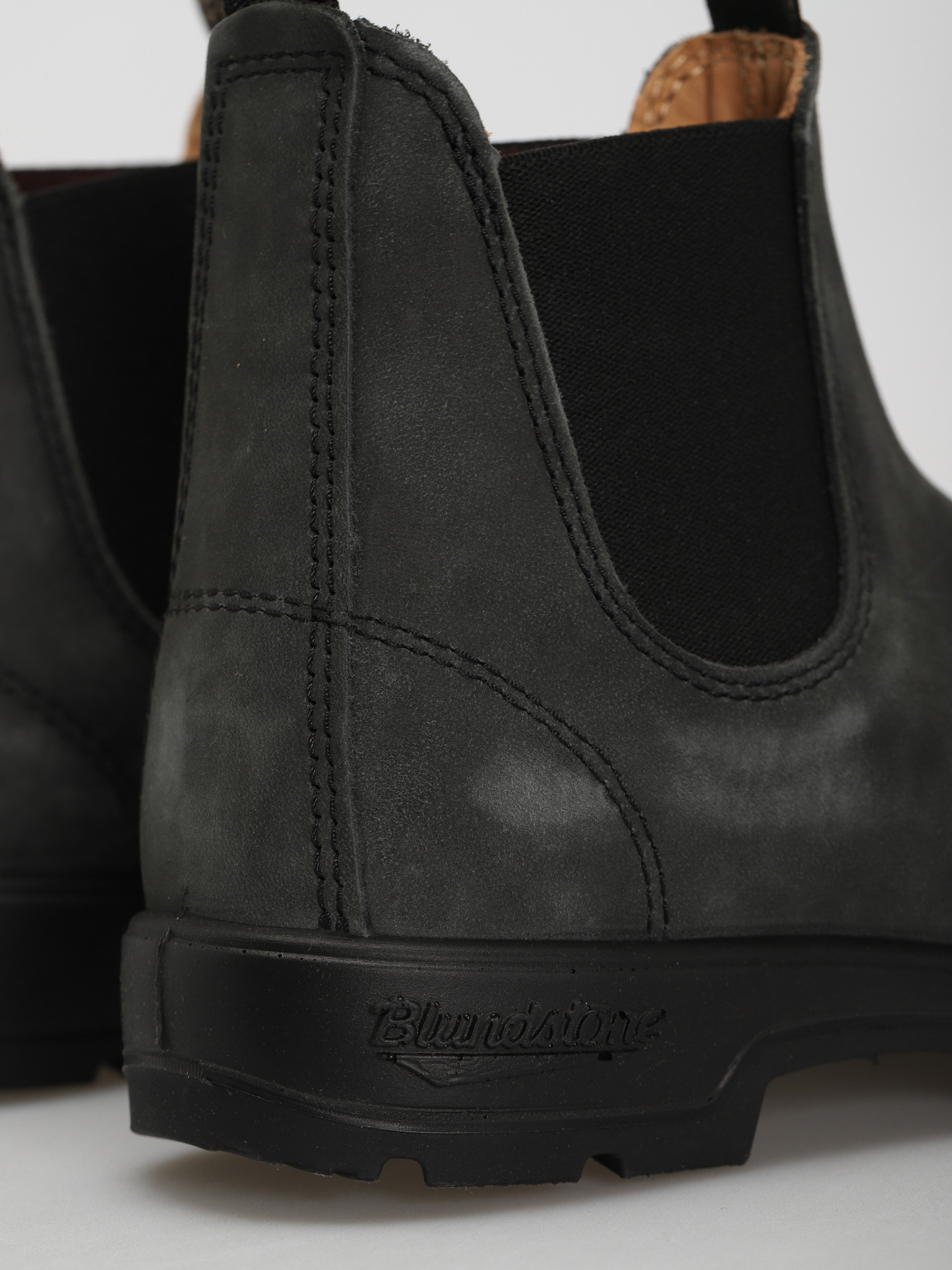 Pantofi Blundstone 587 (rustic black)