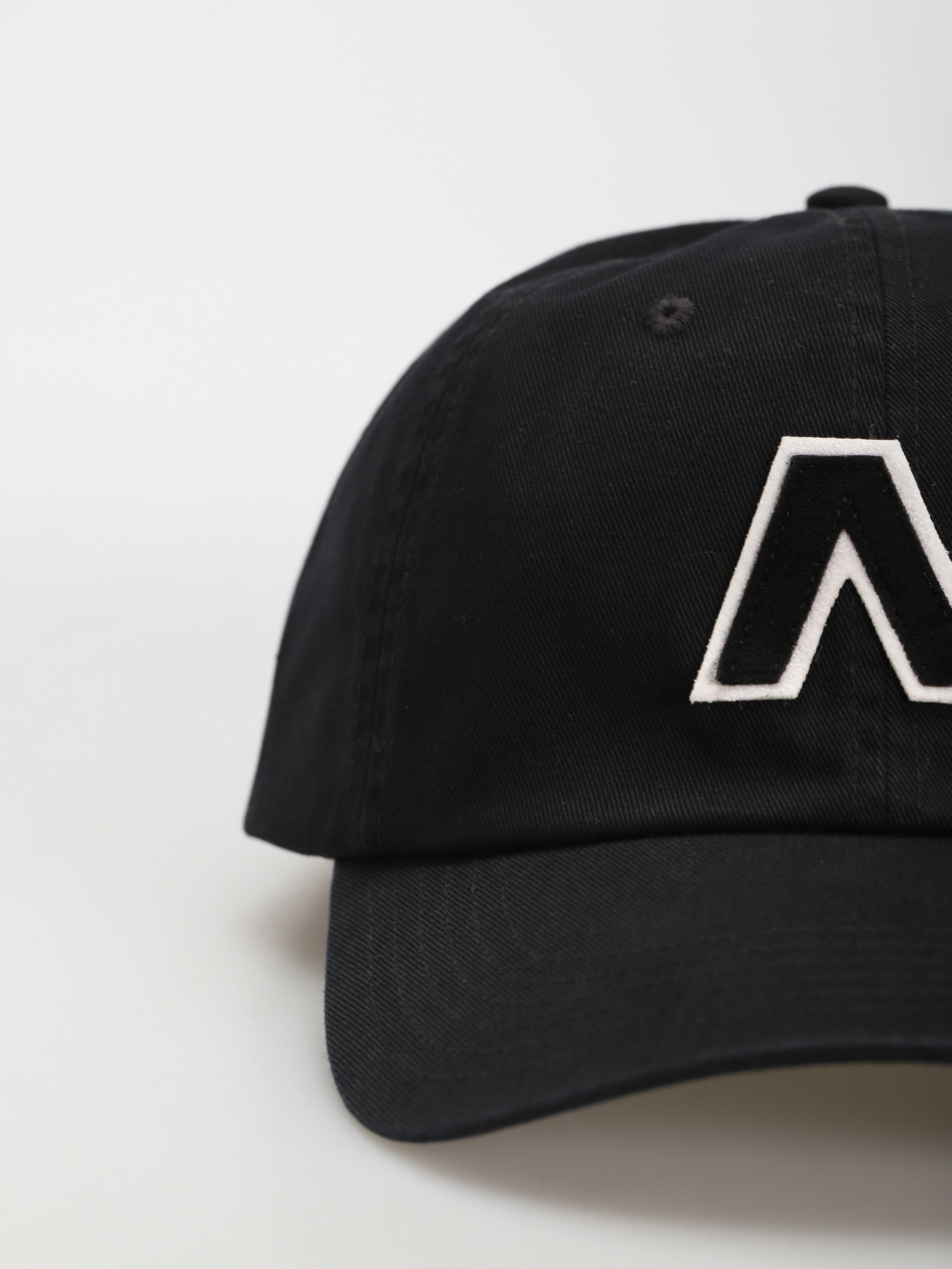 Șapcă New Balance 6 Panel Block N Snapback (black)