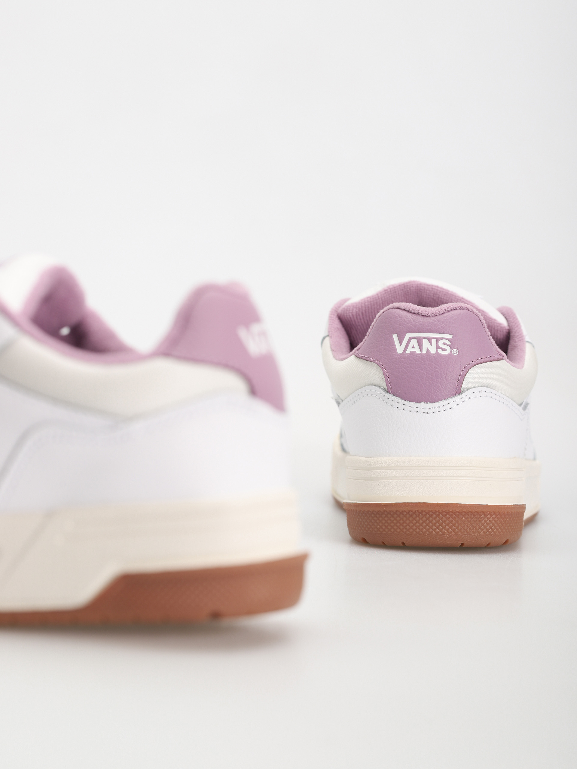 Pantofi Vans Upland (vintage leather purple)