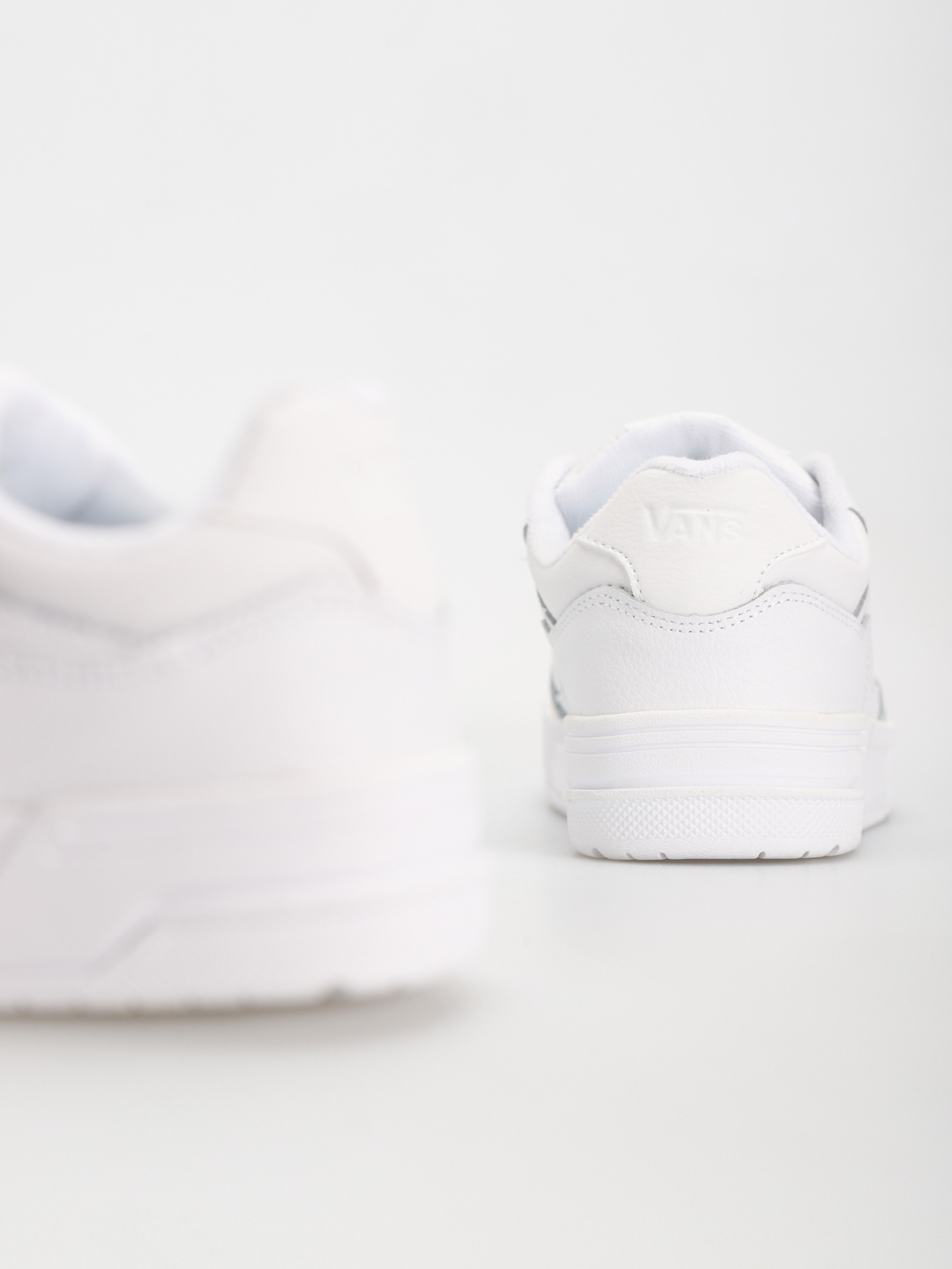 Pantofi Vans Upland (white/white)