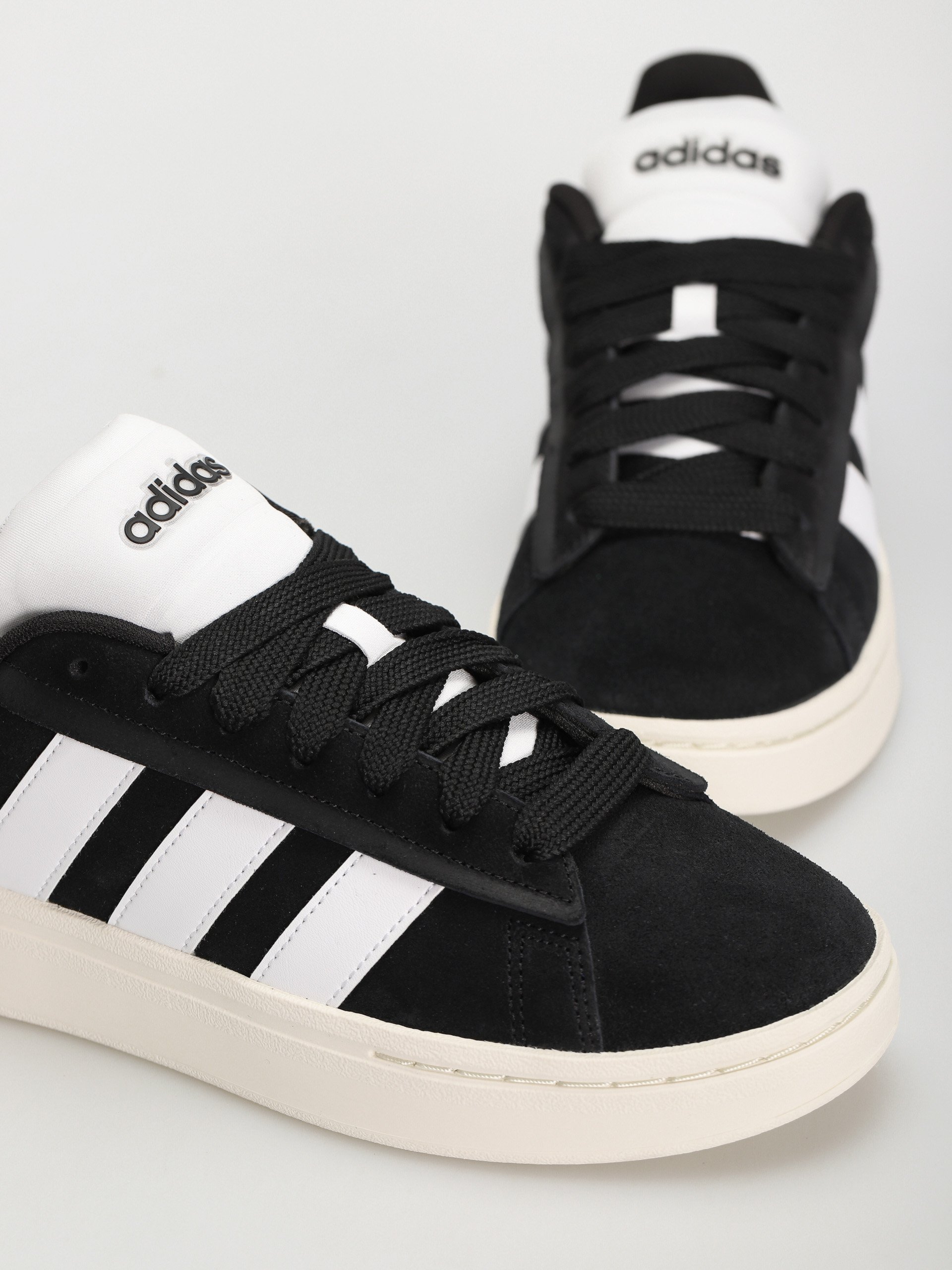 Pantofi adidas Grand Court Alpha 0 (cblack/ftwwht/owhite)