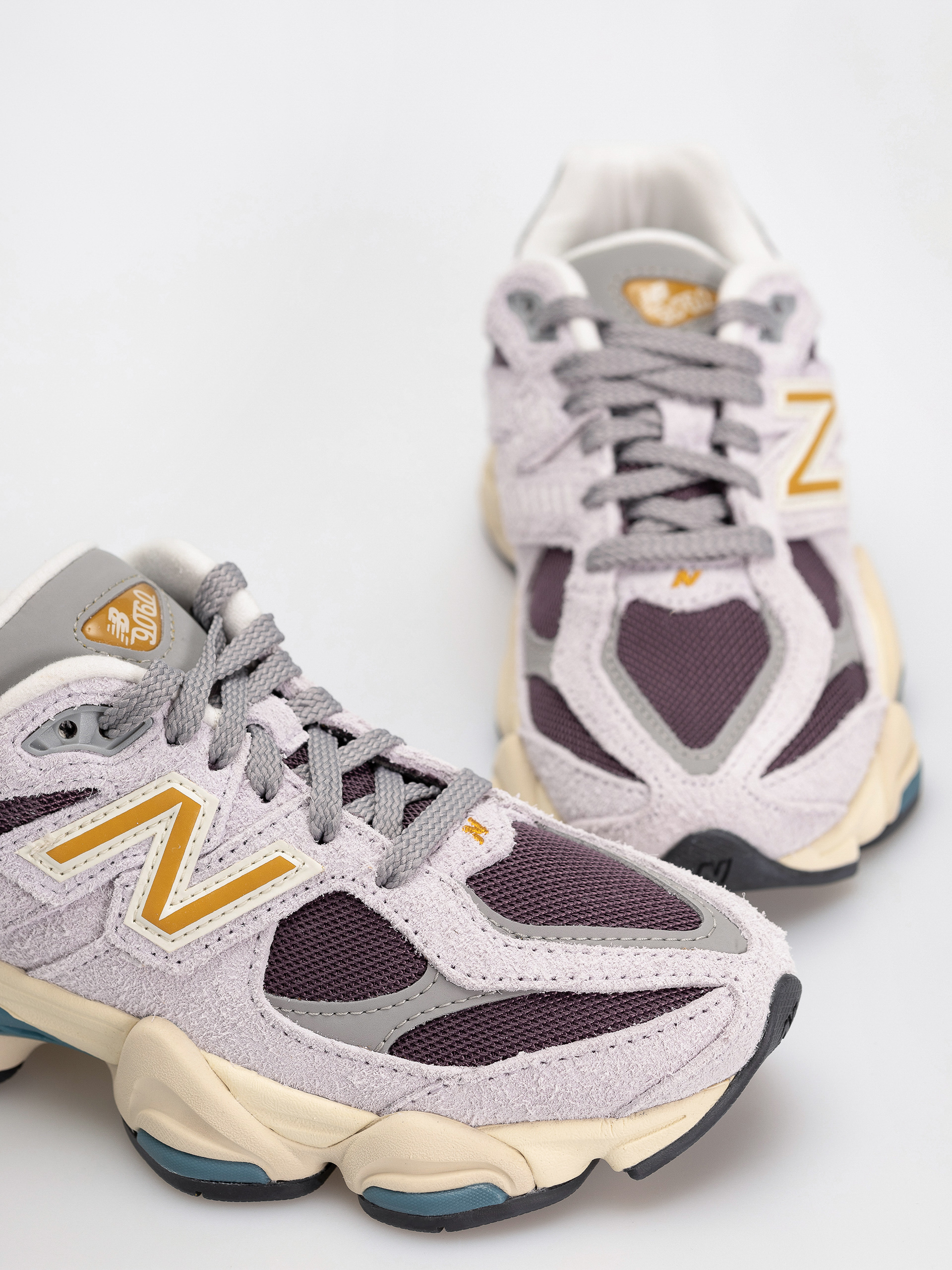 Pantofi New Balance 9060 - violet (purple)