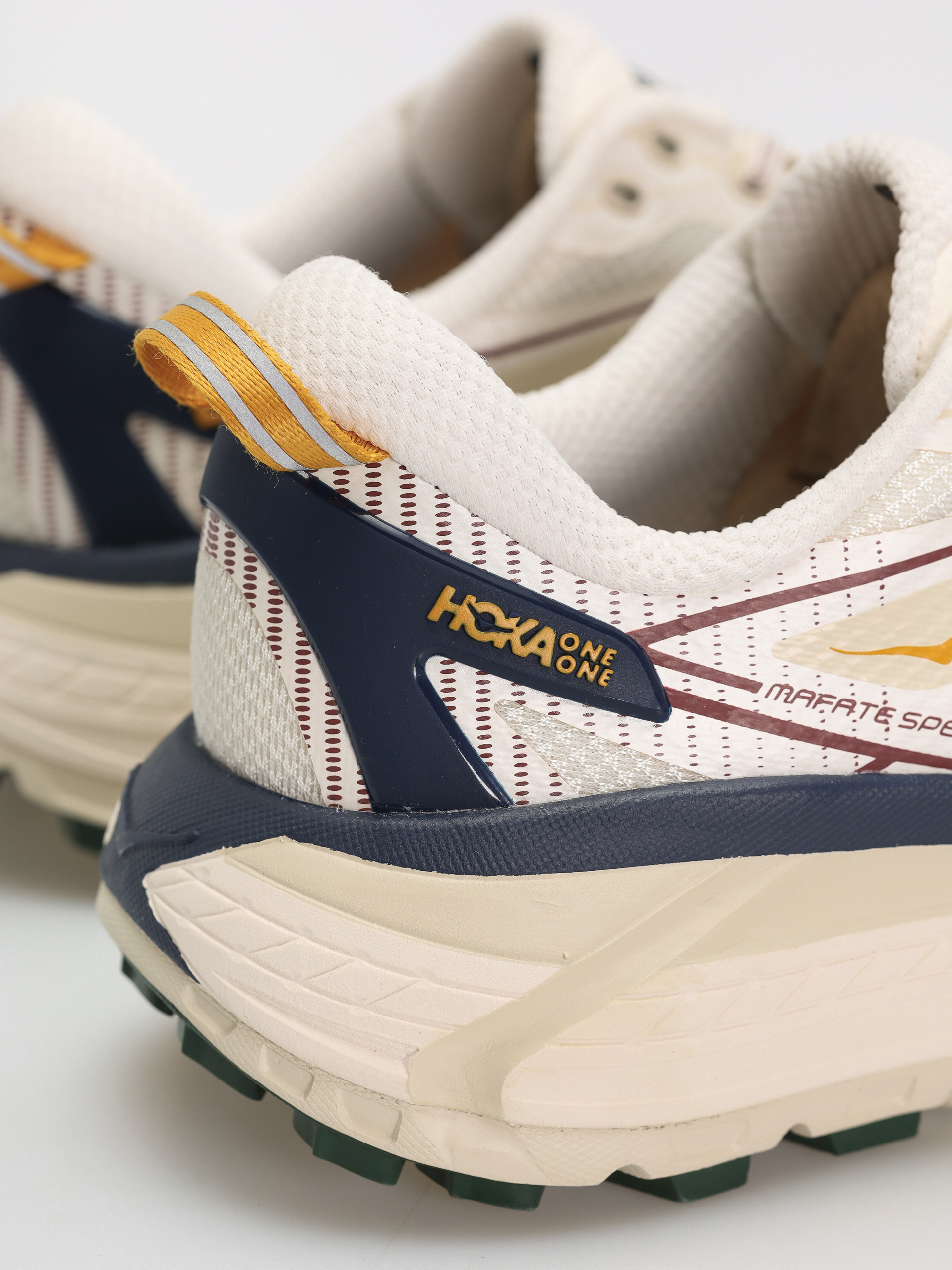 Pantofi Hoka Mafate Speed 2 (alabaster/oat milk)