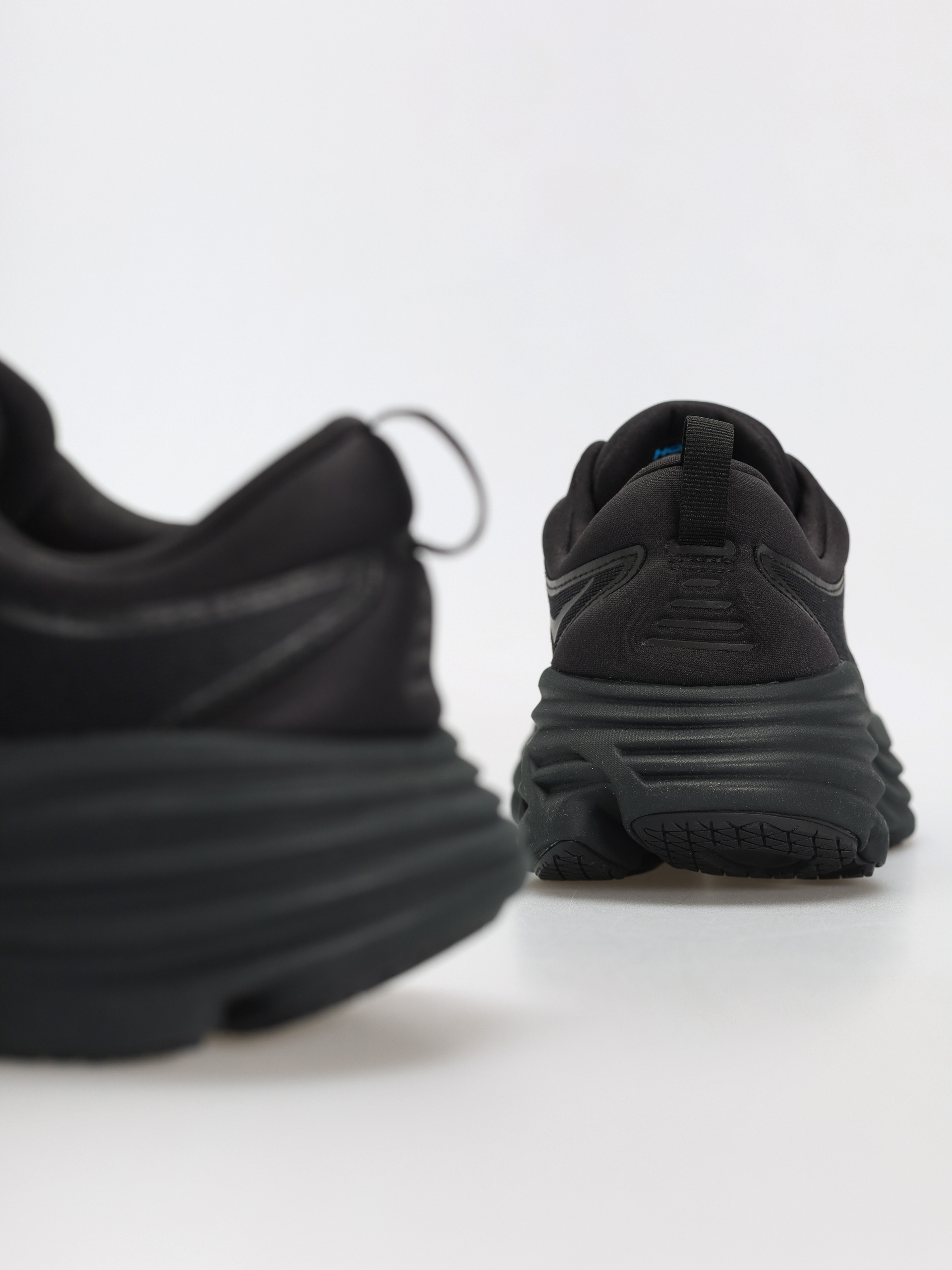 Pantofi Hoka Bondi 8 (black/black)