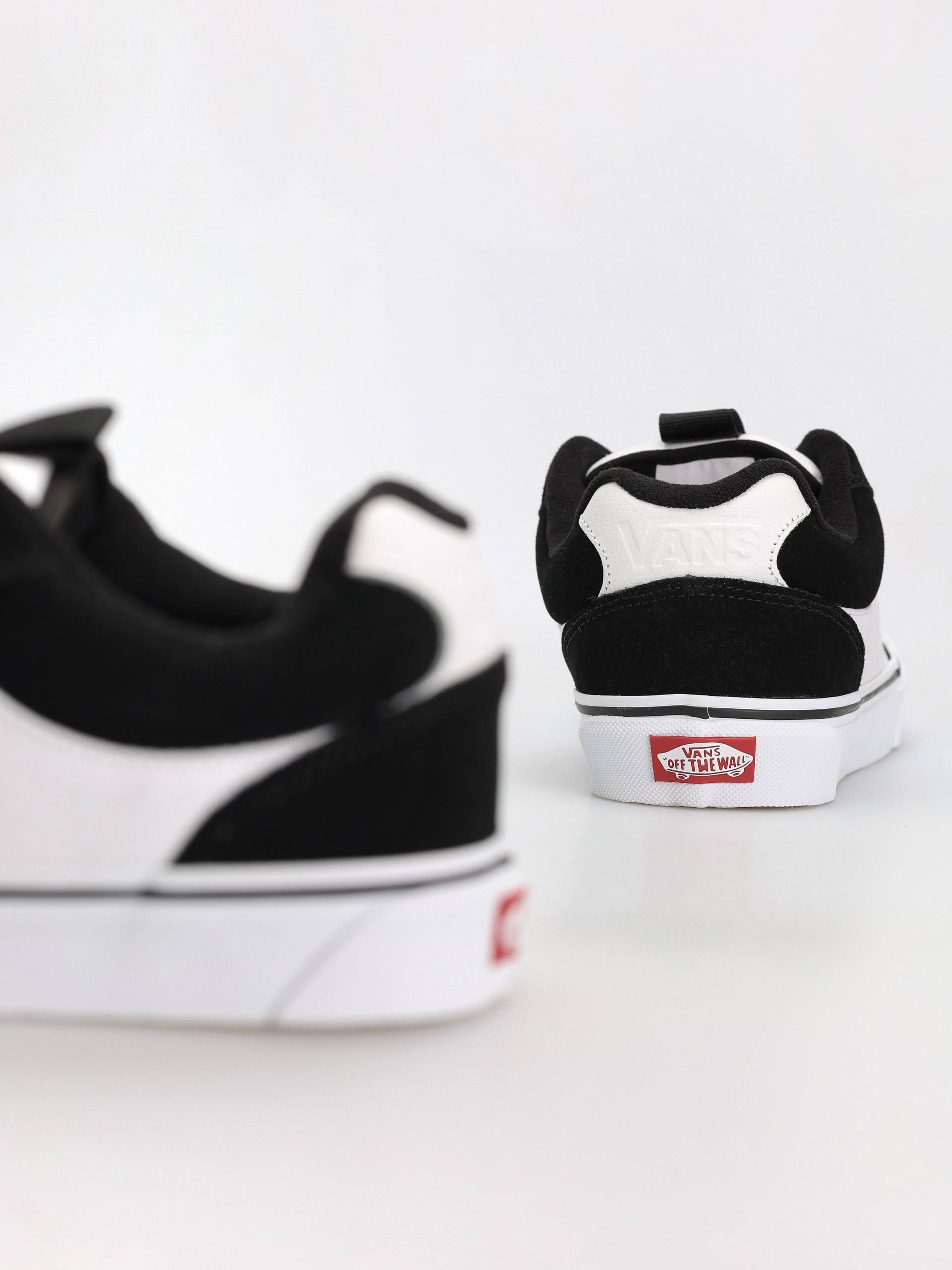 Pantofi Vans Chukka Push (2-tone black/white)