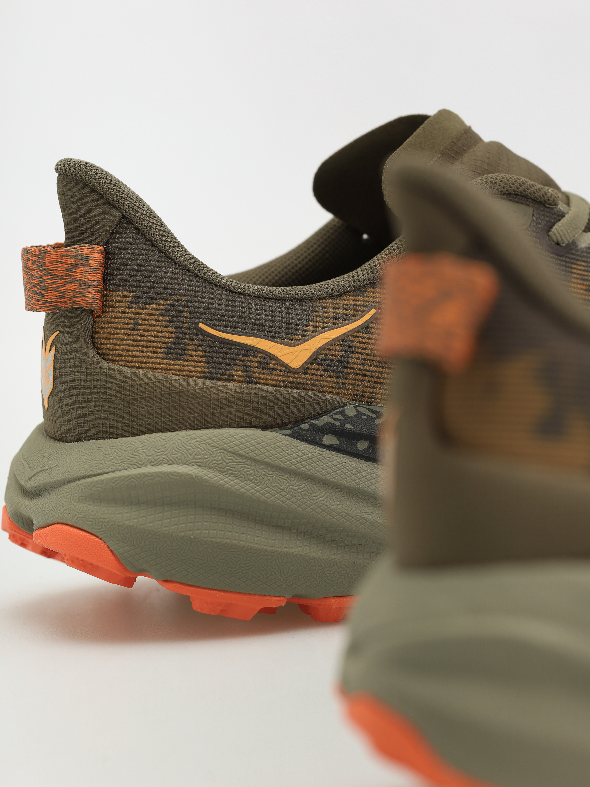 Pantofi Hoka Speedgoat 6 (antique olive/squash)