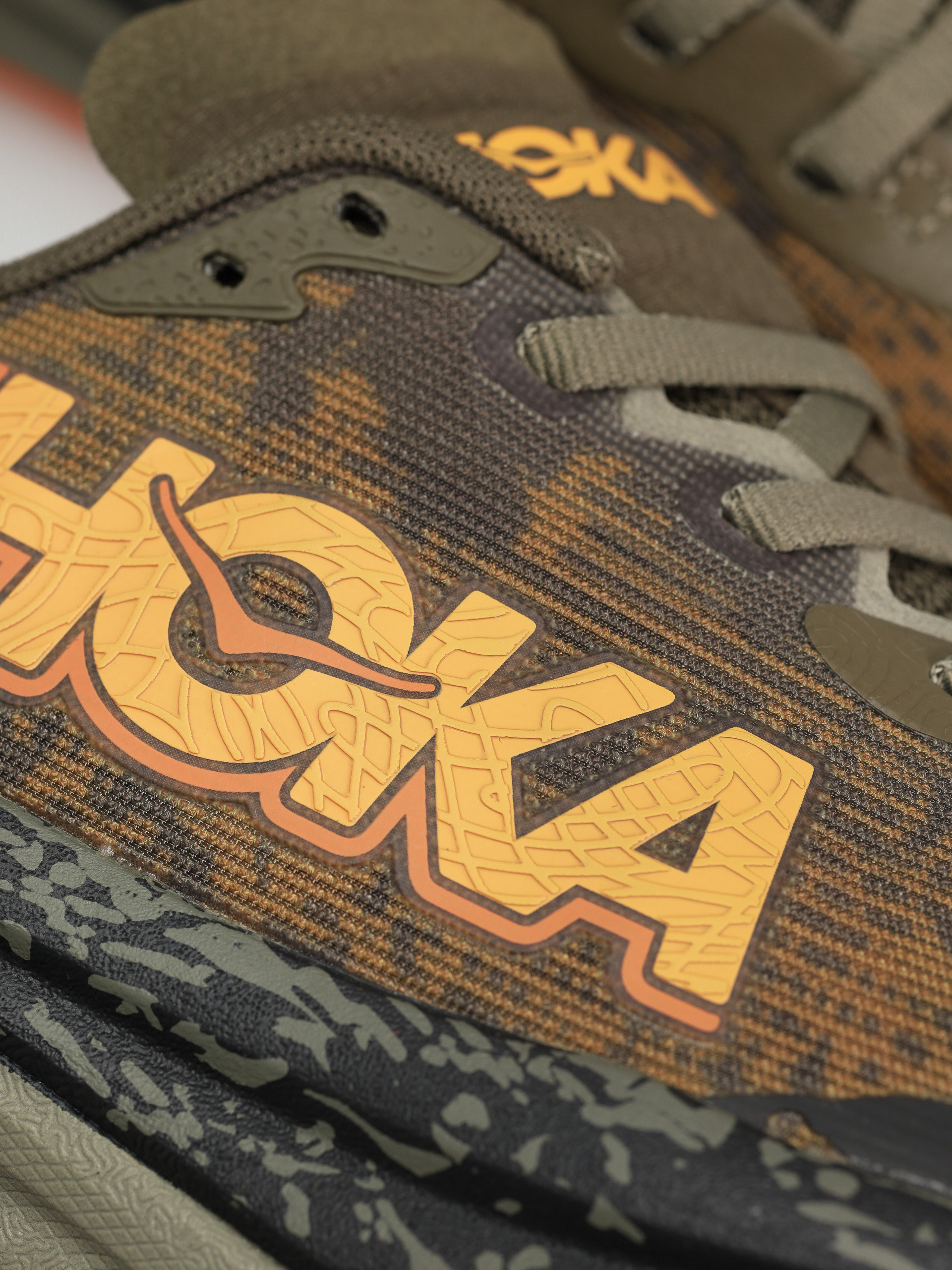 Pantofi Hoka Speedgoat 6 - verde (antique olive/squash)