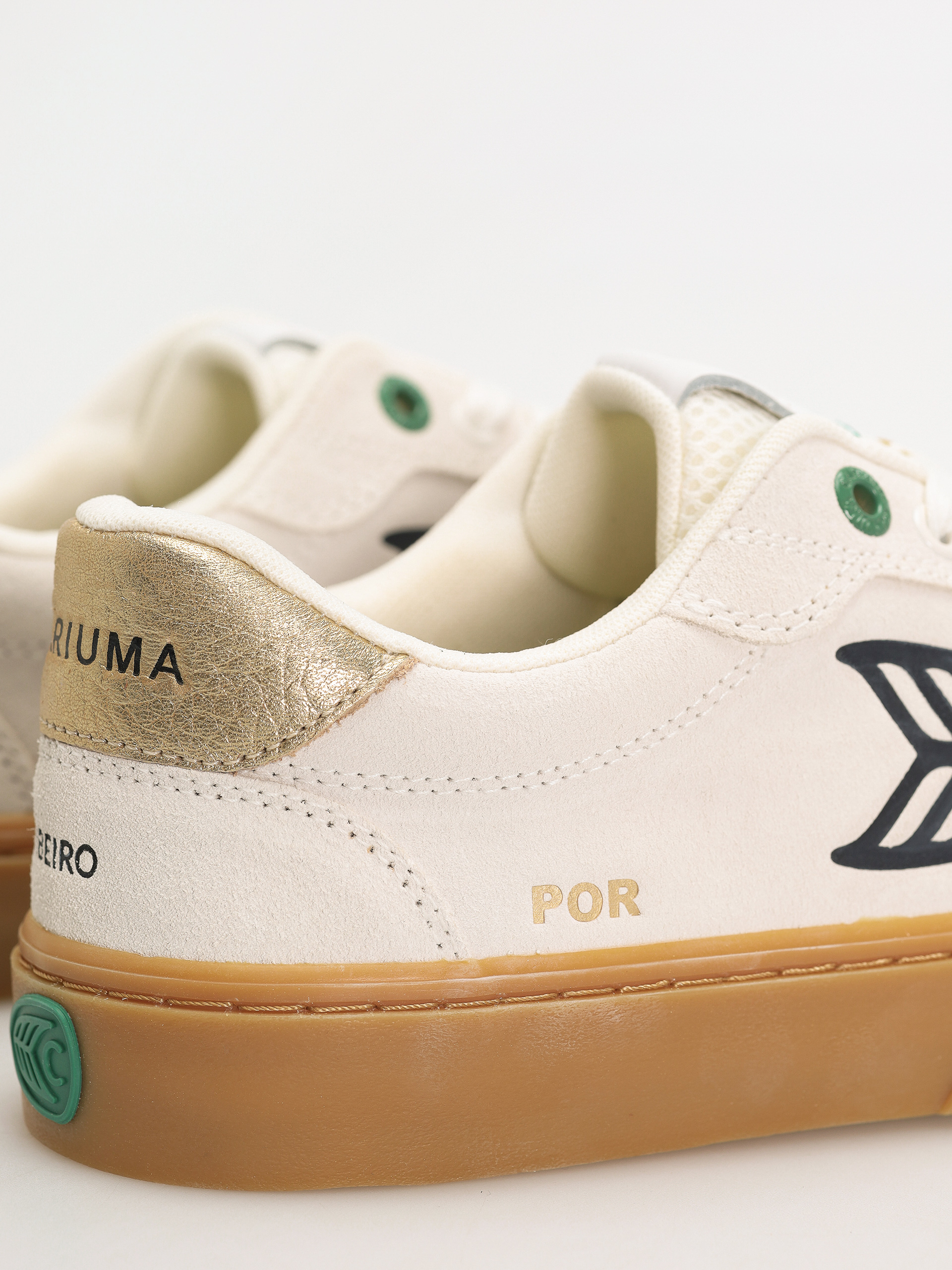 Pantofi Cariuma Naioca (smoke white/blue)