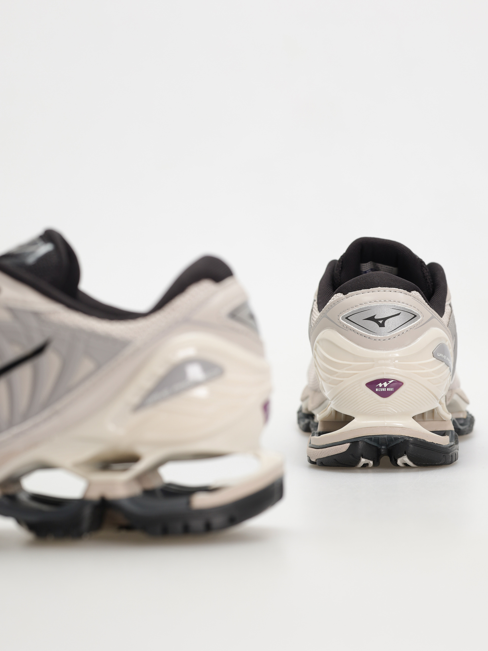 Pantofi Mizuno Wave Prophecy LS (silver cloud/black/opal gray)