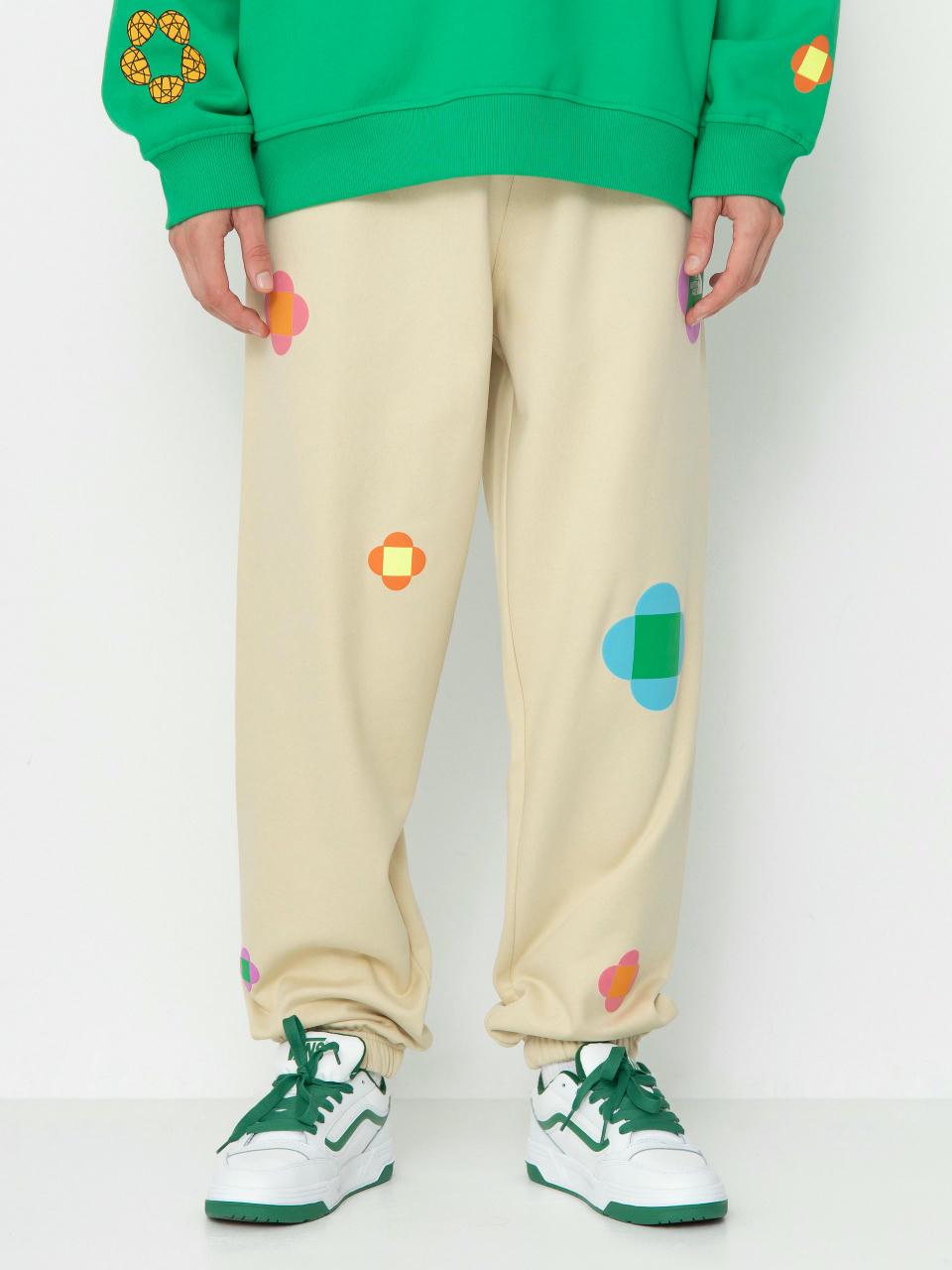 Pantaloni The North Face X Yinka Ilori Let’S Blossom Together Graphic Jogger (gravel)