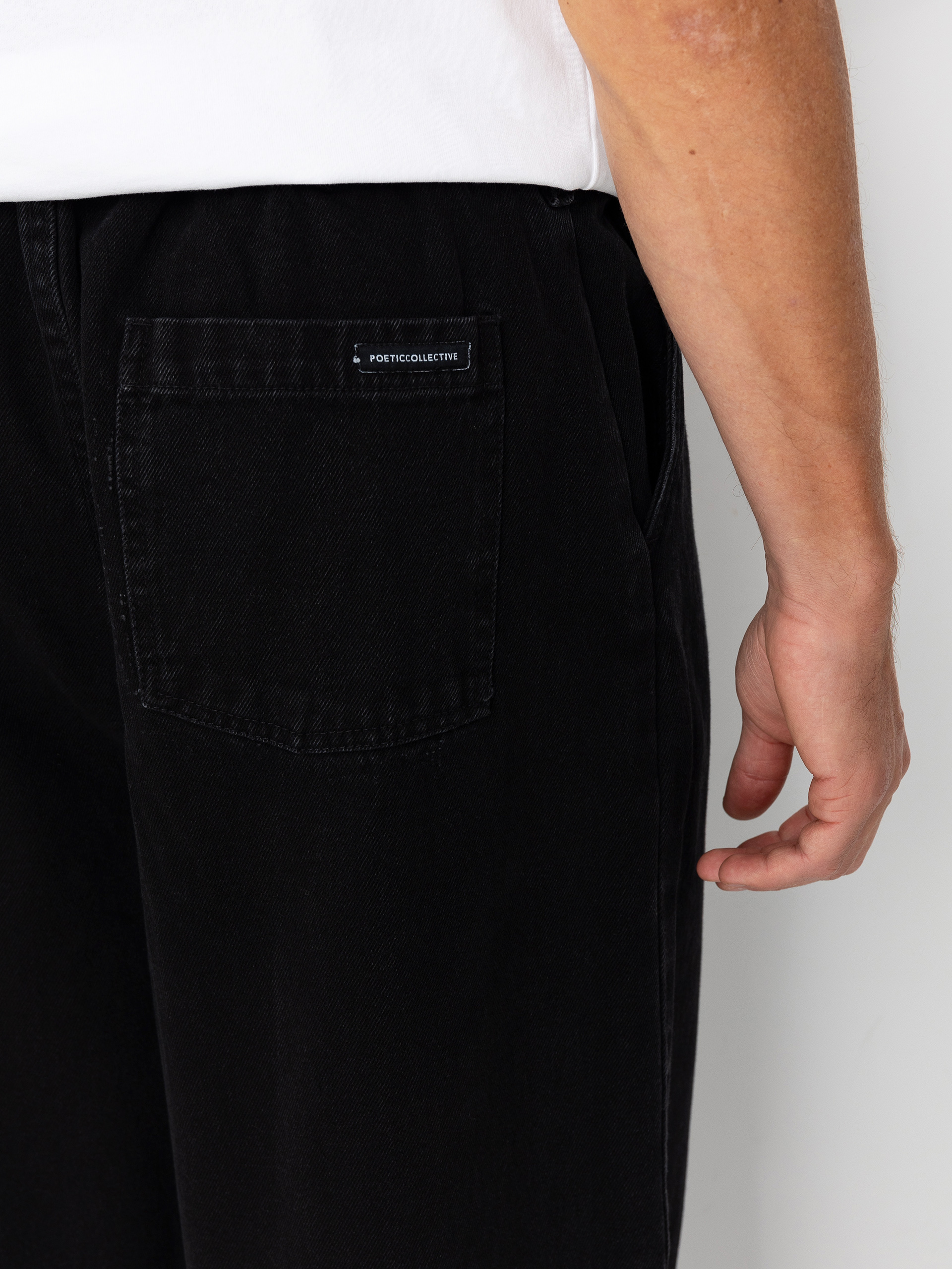 Pantaloni Poetic Collective Ballon (black denim wash)