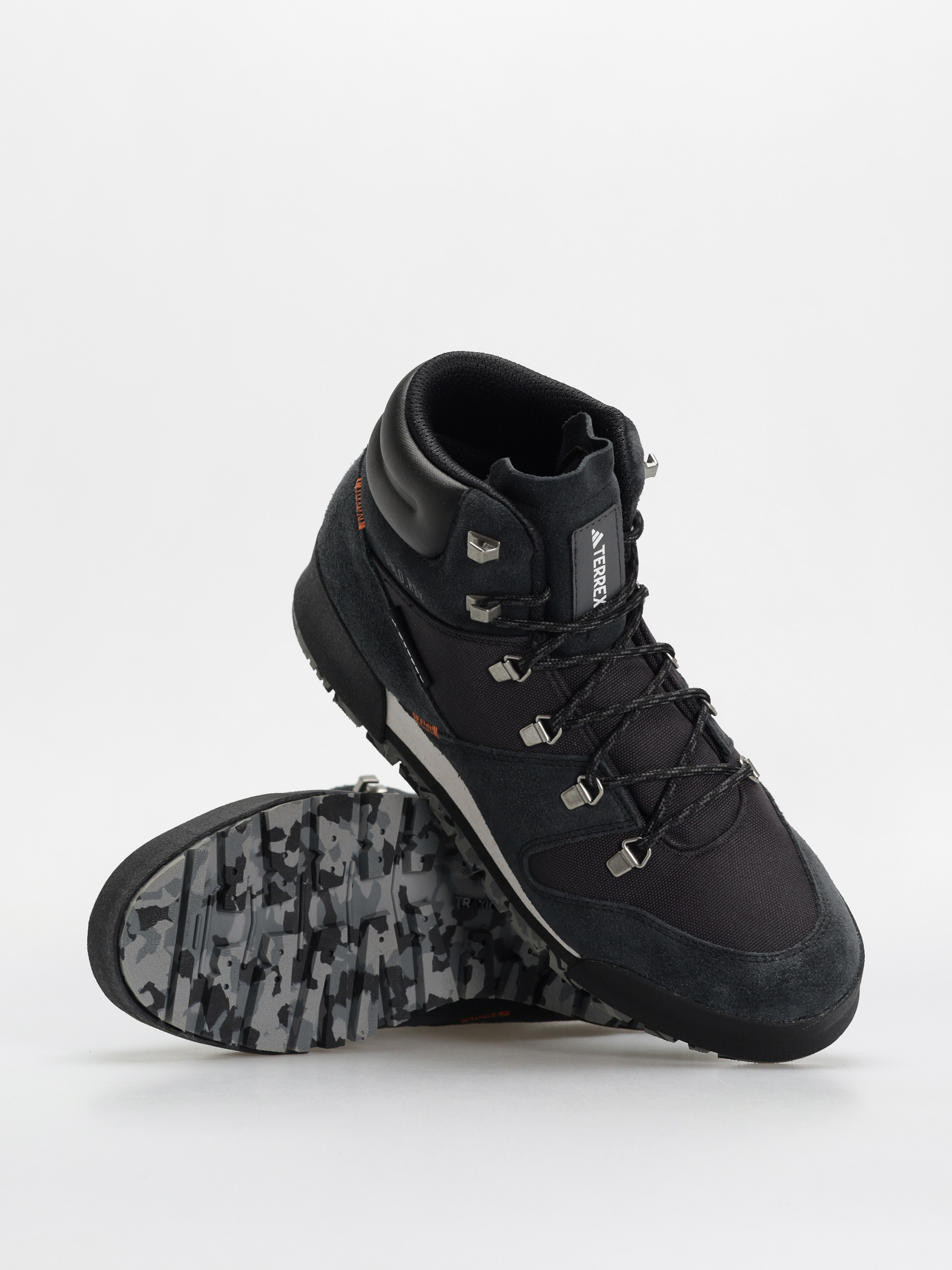 Pantofi adidas Terrex Snowpitch C. (cblack/cblack/seimor)