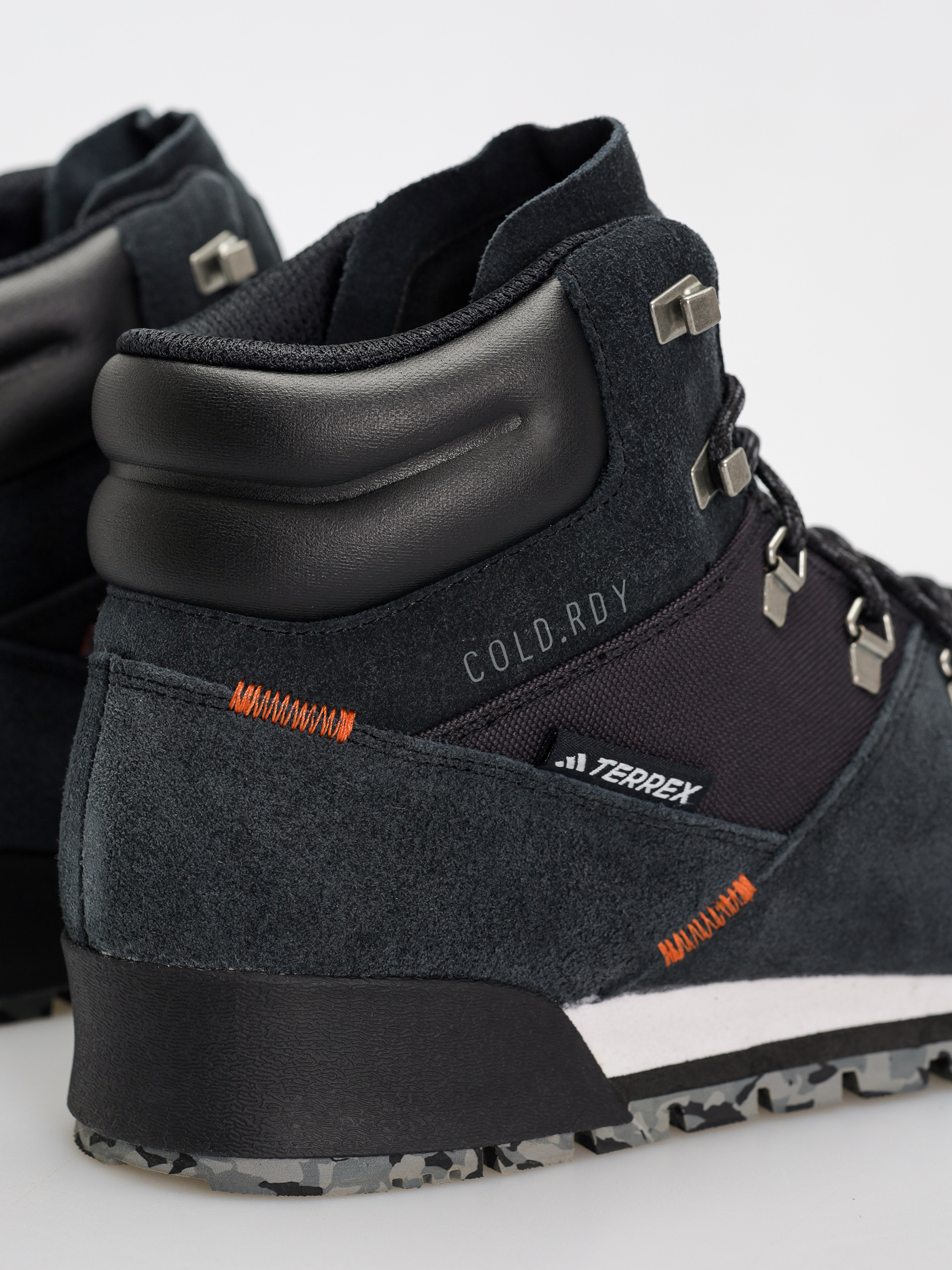 Pantofi adidas Terrex Snowpitch C. (cblack/cblack/seimor)