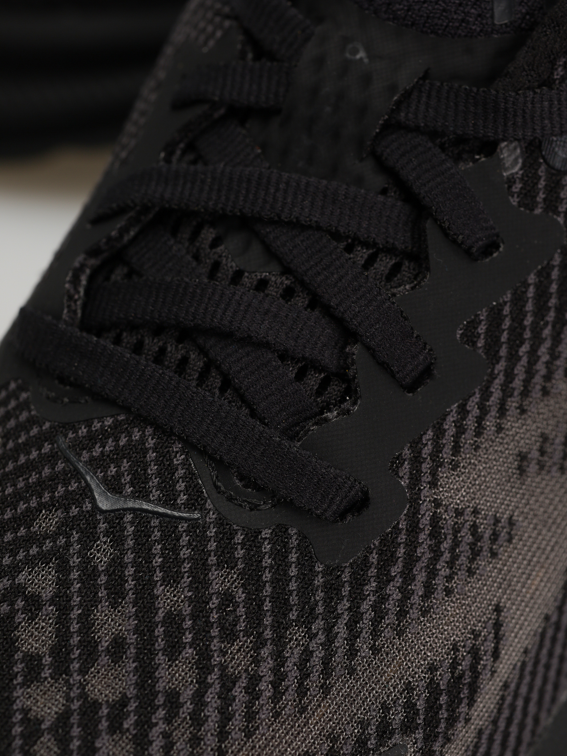 Pantofi Hoka Clifton 9 Wmn (black/black)