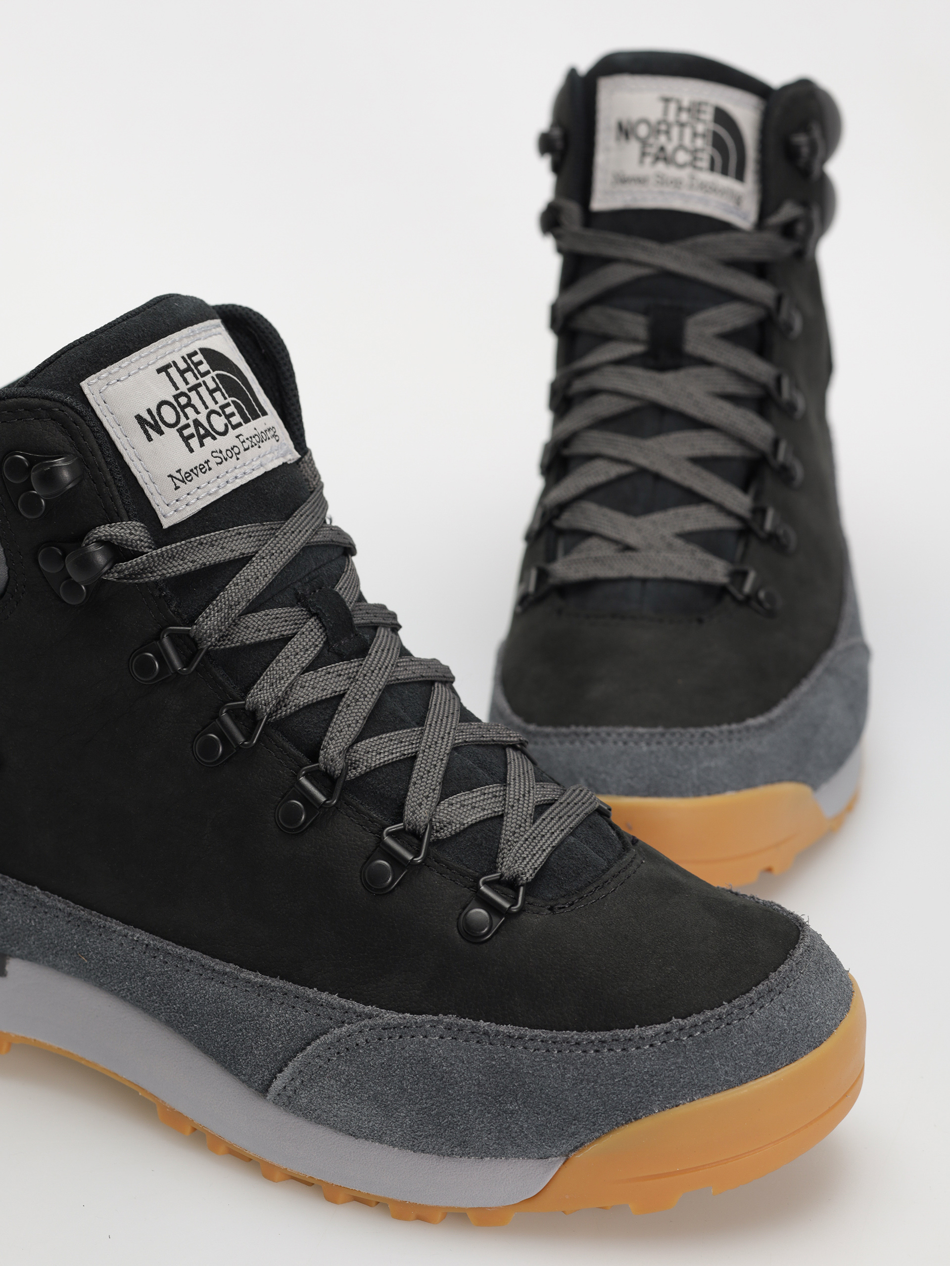 Pantofi The North Face Back To Berkeley Iv Leather Wp (tnf black/asphalt grey)
