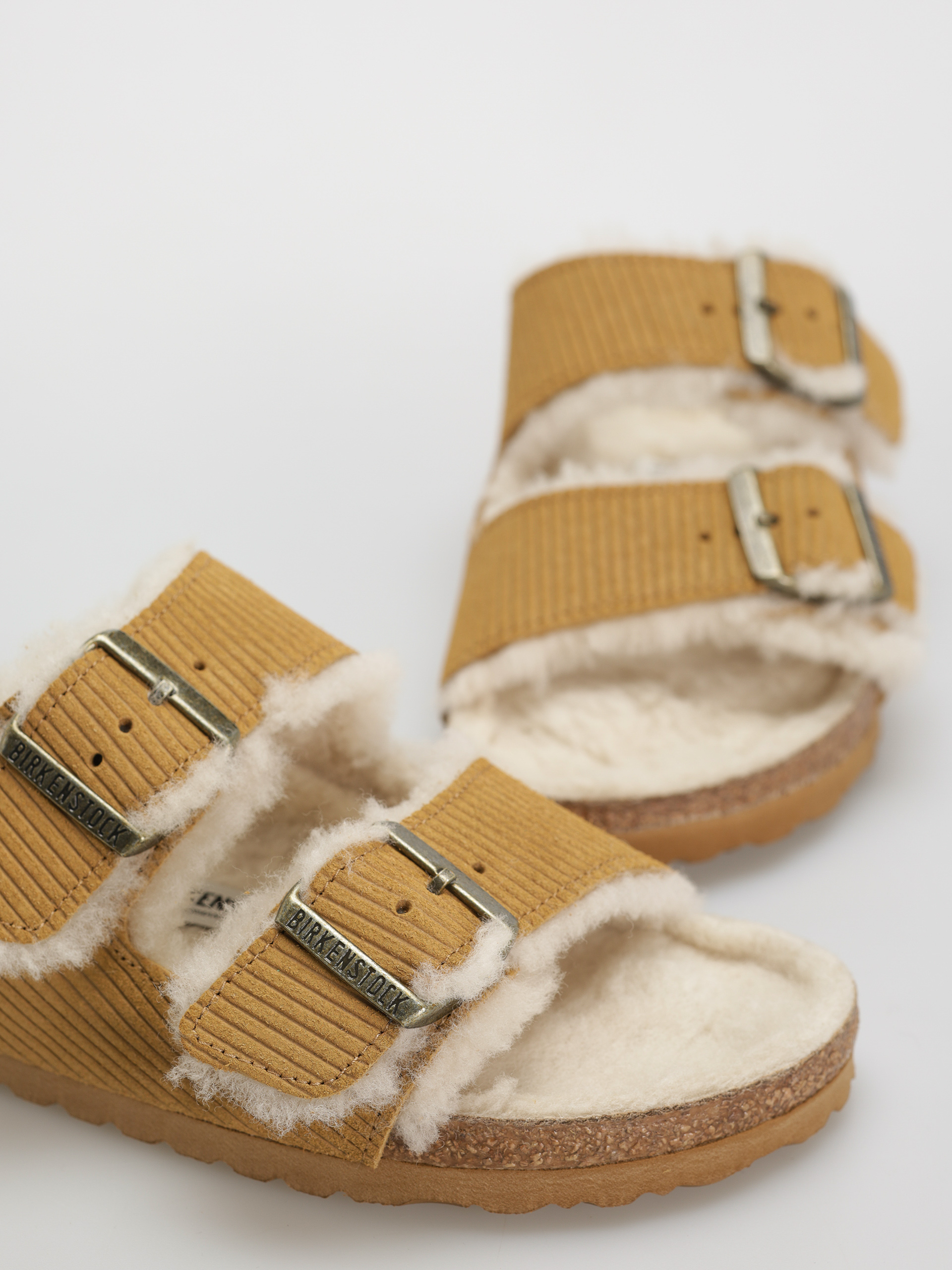 Șlapi Birkenstock Arizona Fell Suede Leather Fur Narrow Wmn (corduroy cork brown)