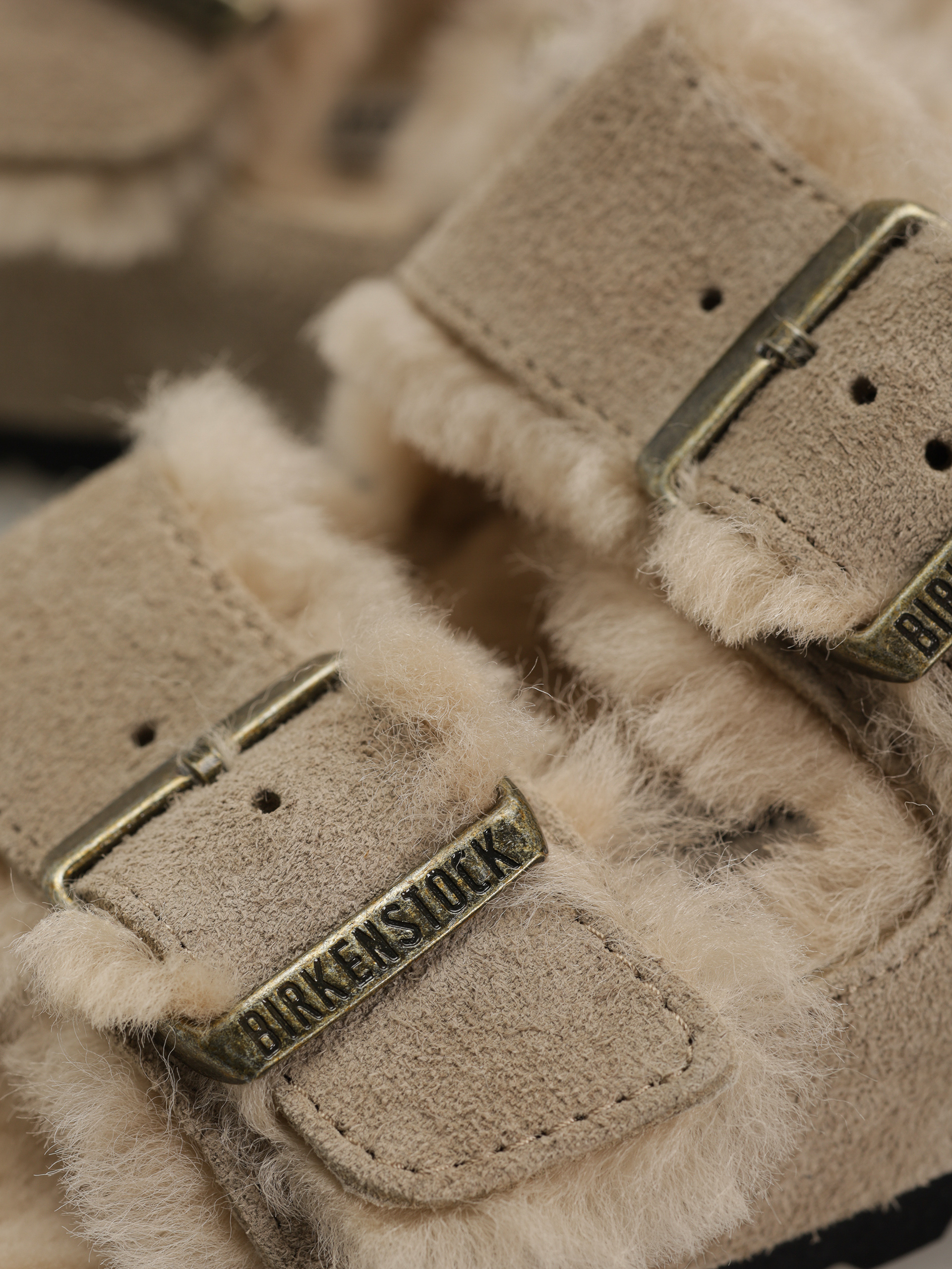 Șlapi Birkenstock Arizona Shearling Suede Leather Fur Narrow Wmn (taupe)