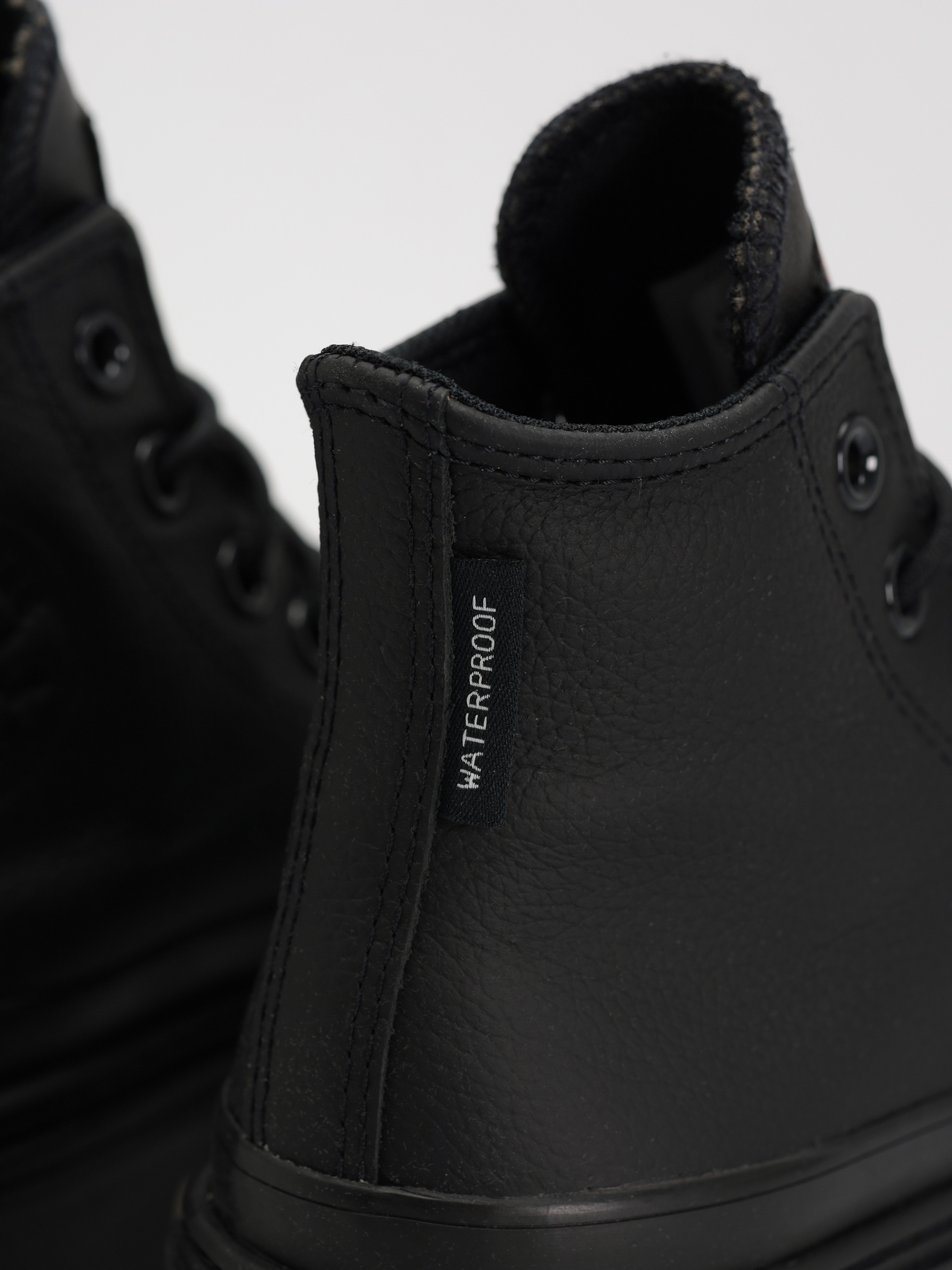 Pantofi Converse Chuck Taylor All Star Lugged Heel Wmn (black)