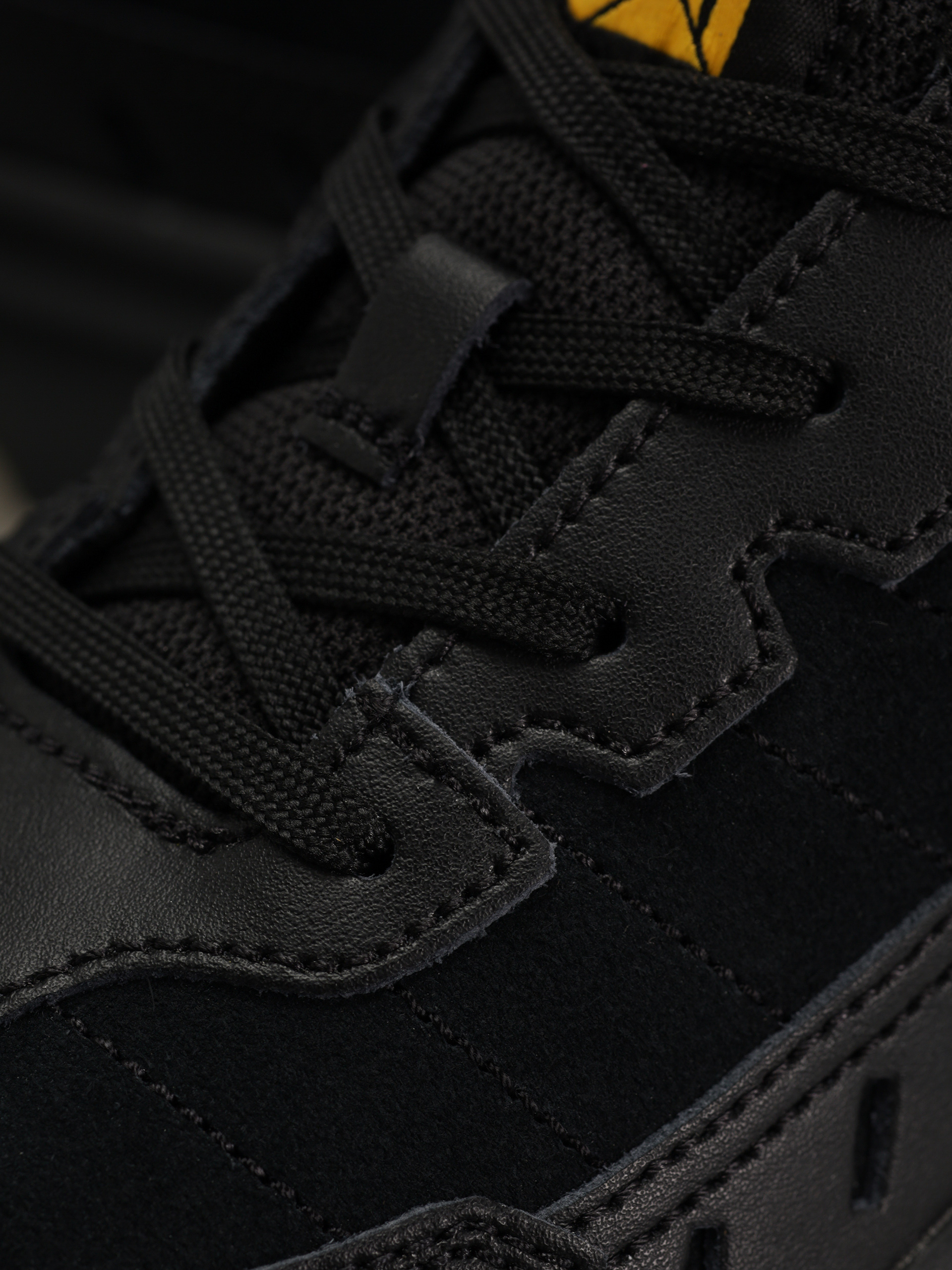 Pantofi Caterpillar Intruder Essential (black/black)