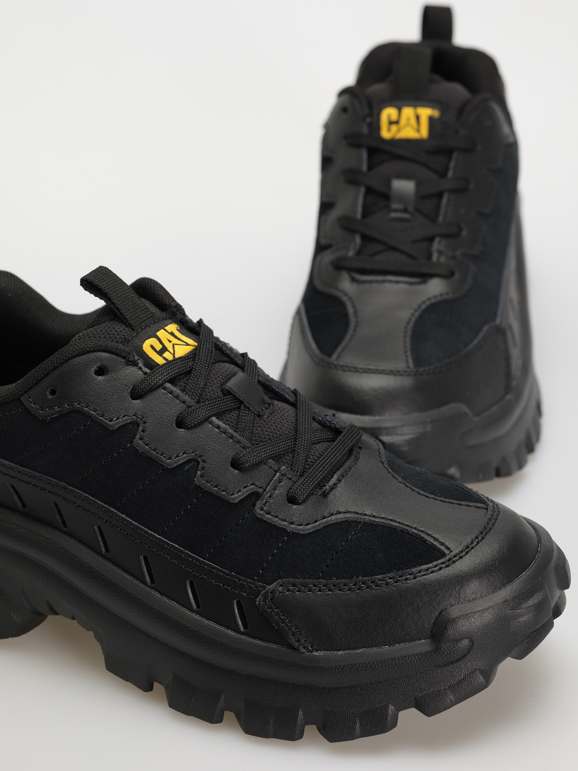 Pantofi Caterpillar Intruder Essential (black/black)