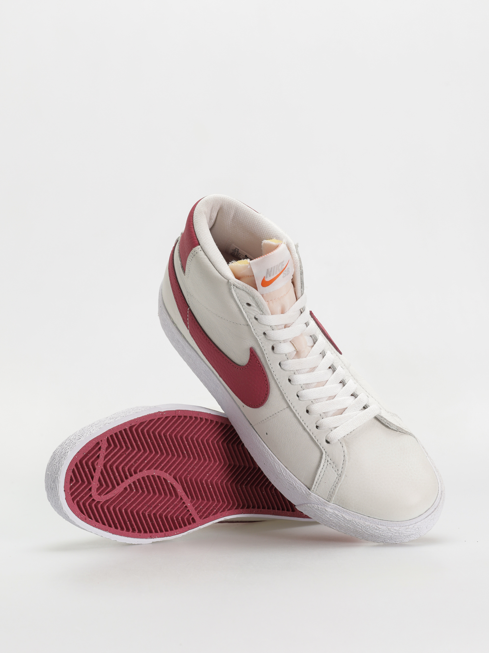 Pantofi Nike SB Zoom Blazer Mid Iso (white/sweet beet white sweet beet)