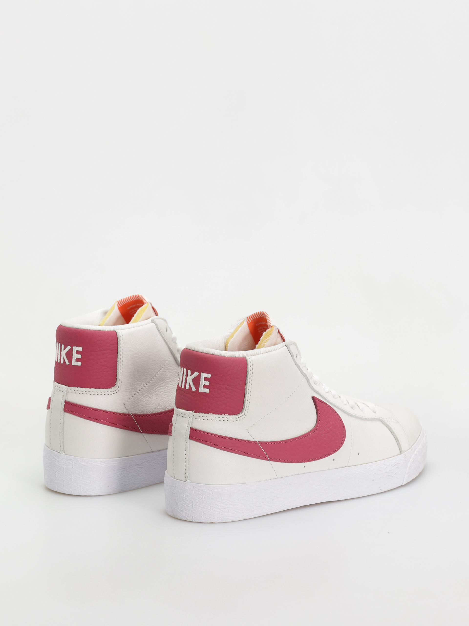 Pantofi Nike SB Zoom Blazer Mid Iso (white/sweet beet white sweet beet)