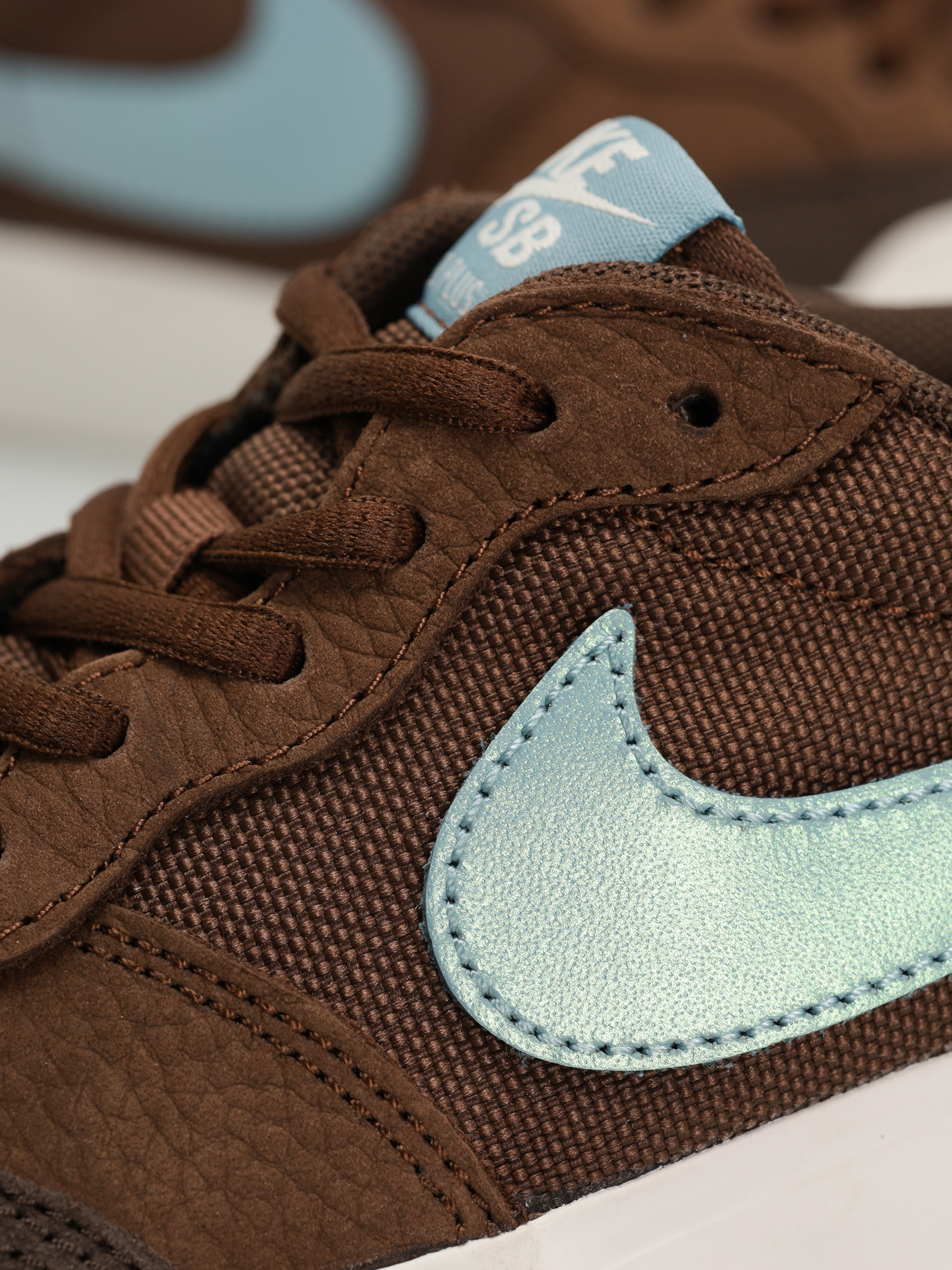 Pantofi Nike SB Zoom Pogo Plus (cacao wow/denim turq baroque brown sail)