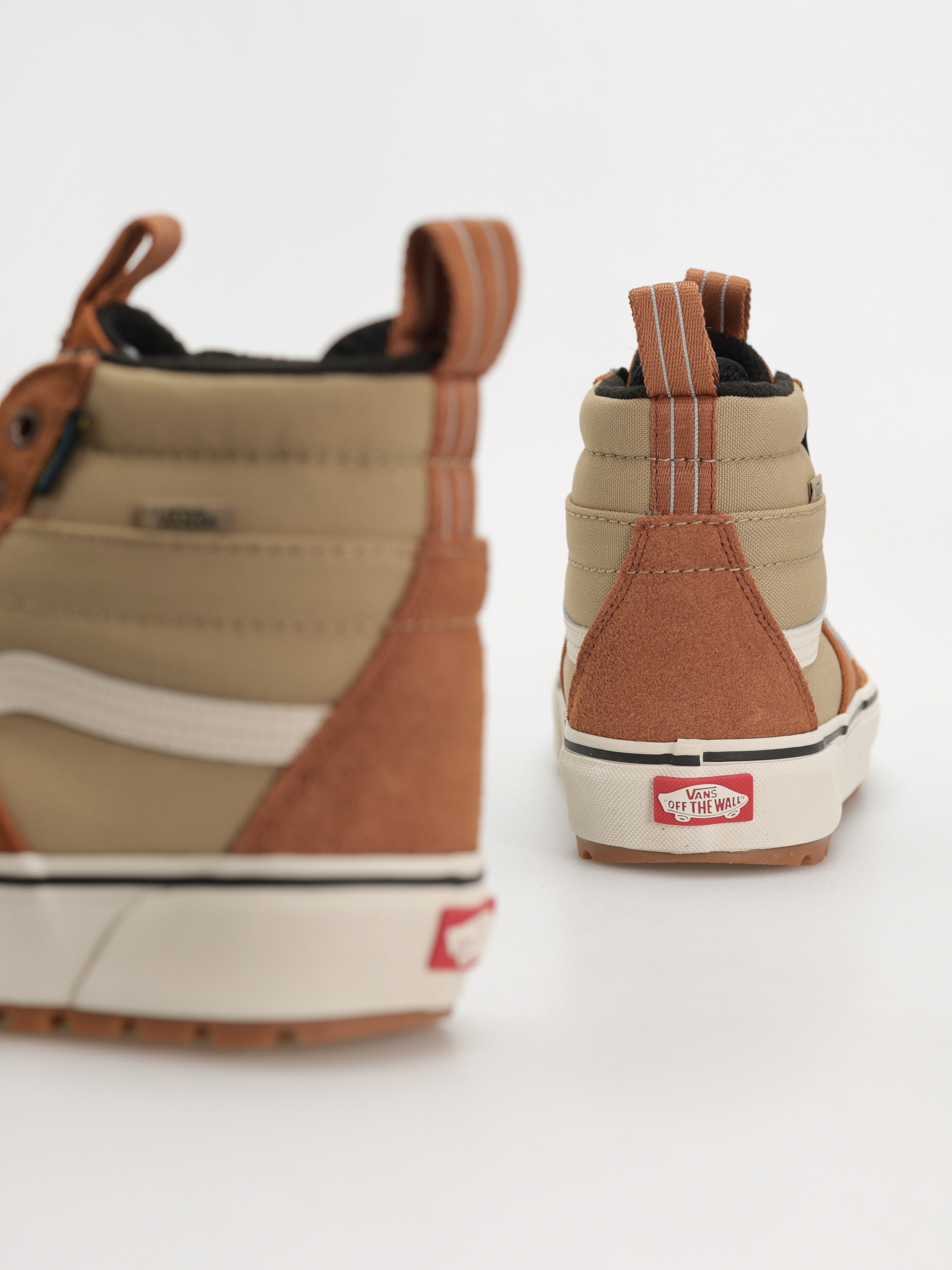 Pantofi Vans Sk8 Hi Waterproof MTE (glazed ginger/marshmallow)