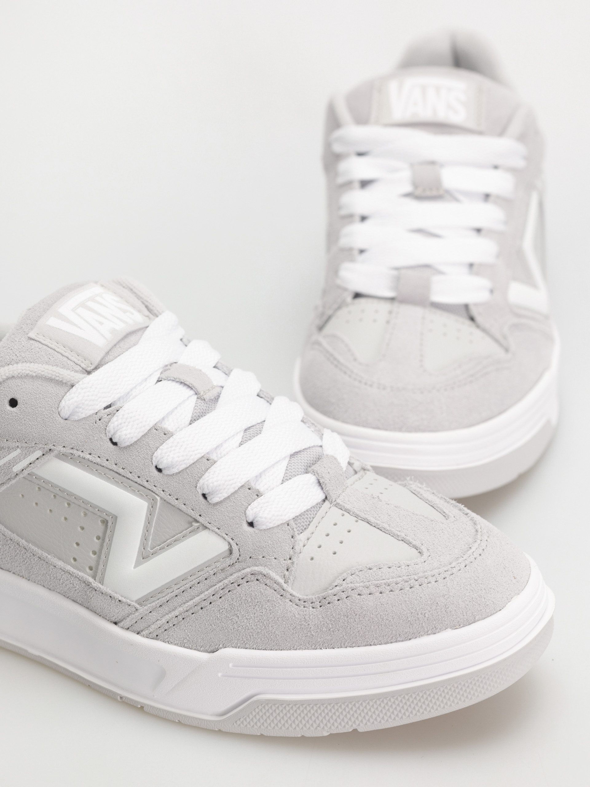 Pantofi Vans Upland (gray)