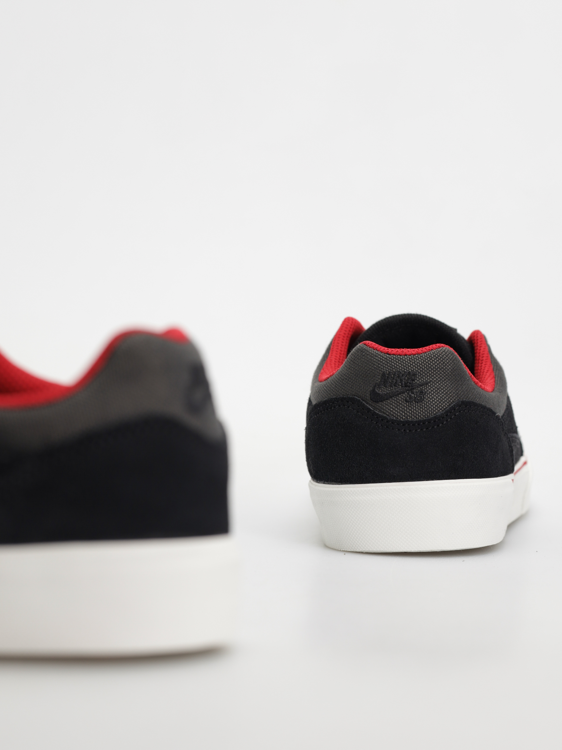 Pantofi Nike SB Malor (black/gym red black anthracite)