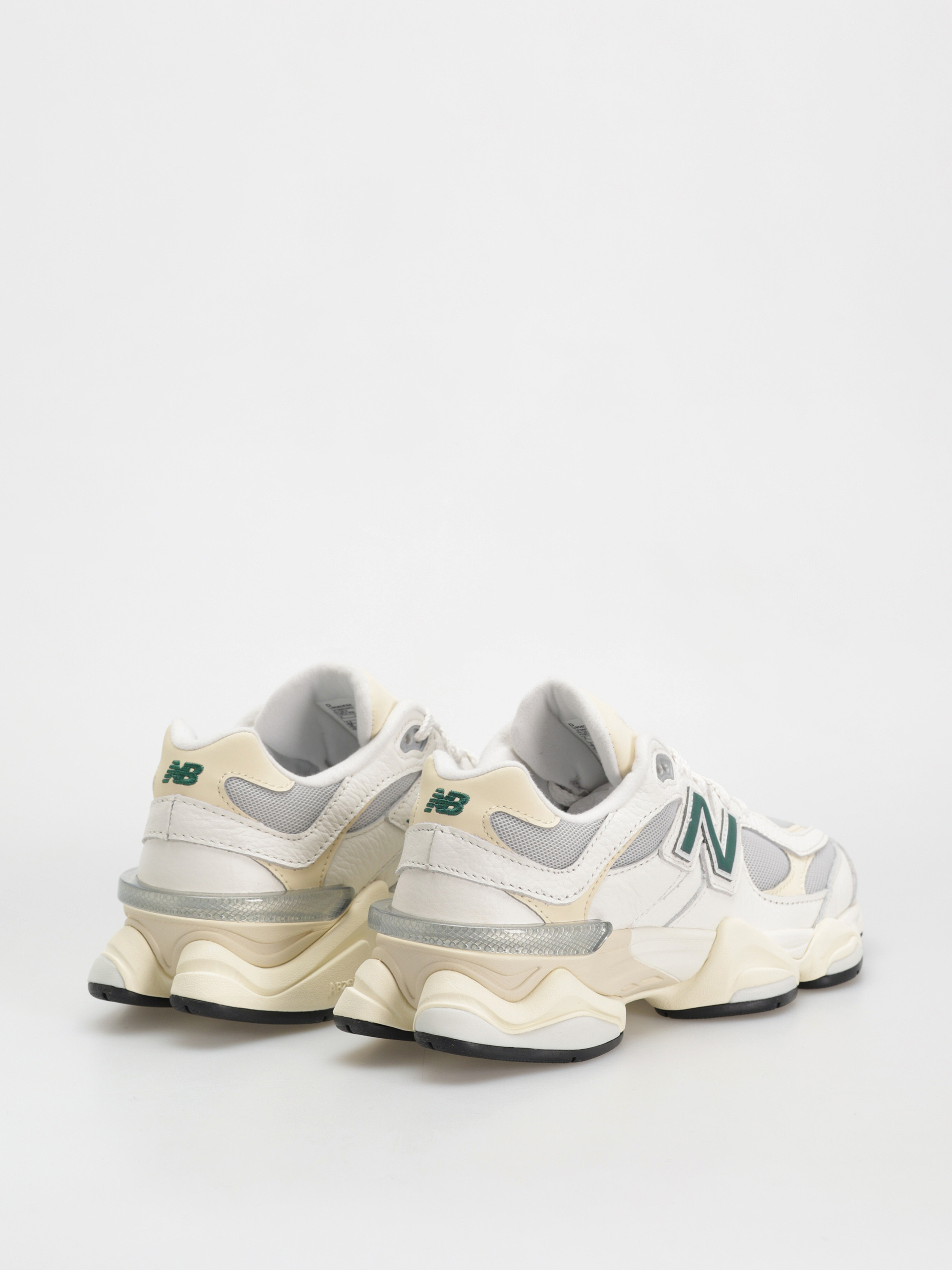 Pantofi New Balance 9060 (sea salt)