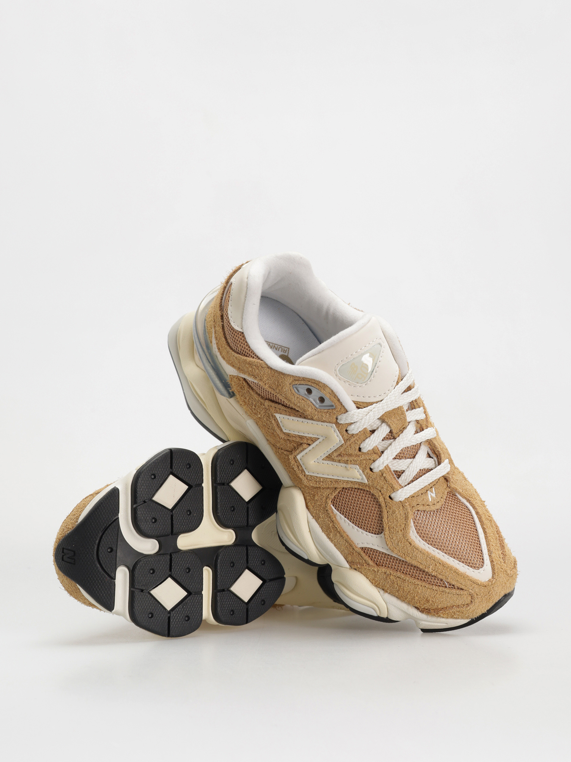 Pantofi New Balance 9060 - maro (great plains)