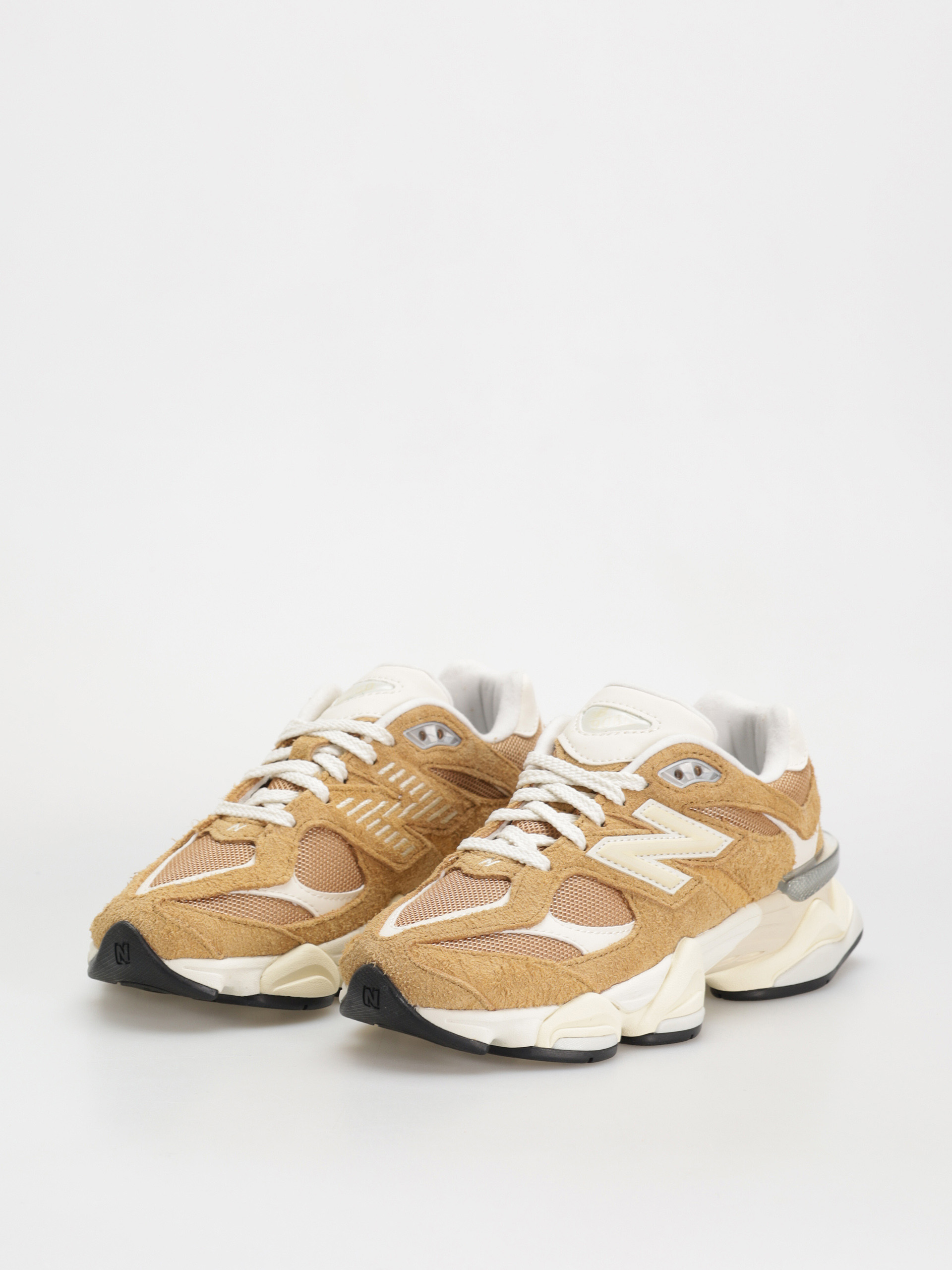 Pantofi New Balance 9060 - maro (great plains)