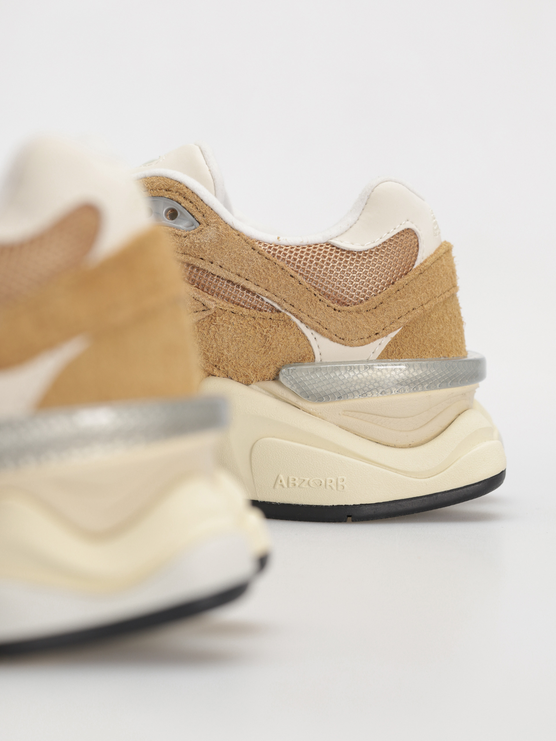 Pantofi New Balance 9060 (great plains)