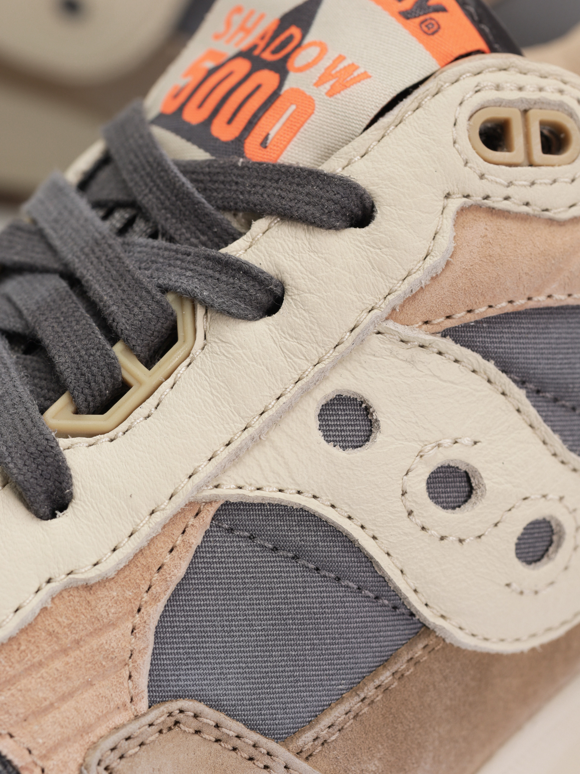 Pantofi Saucony Shadow 5000 (dark grey/sand)