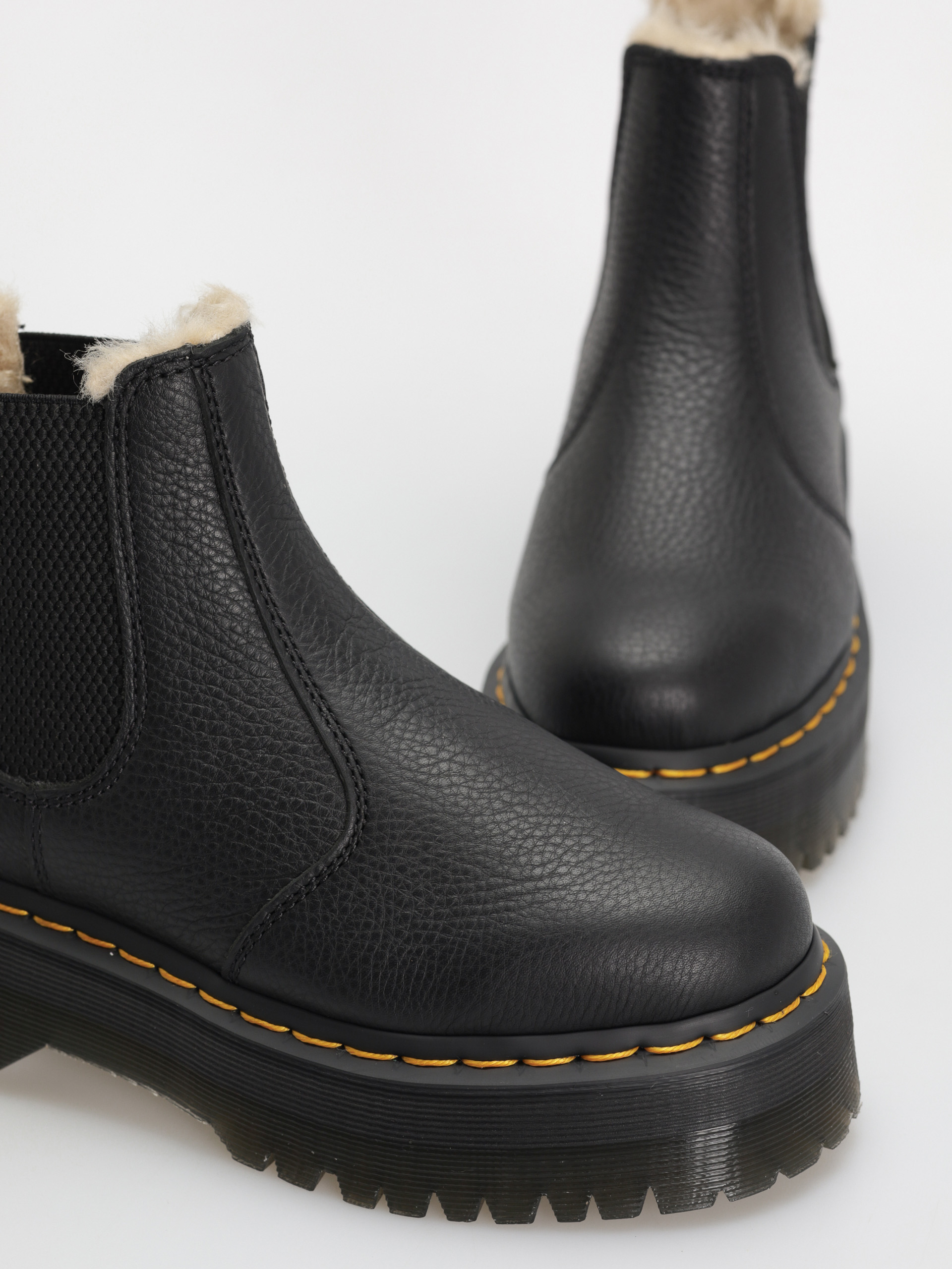 Pantofi Dr. Martens 2976 Quad Fur Lined Wmn (black pisa)