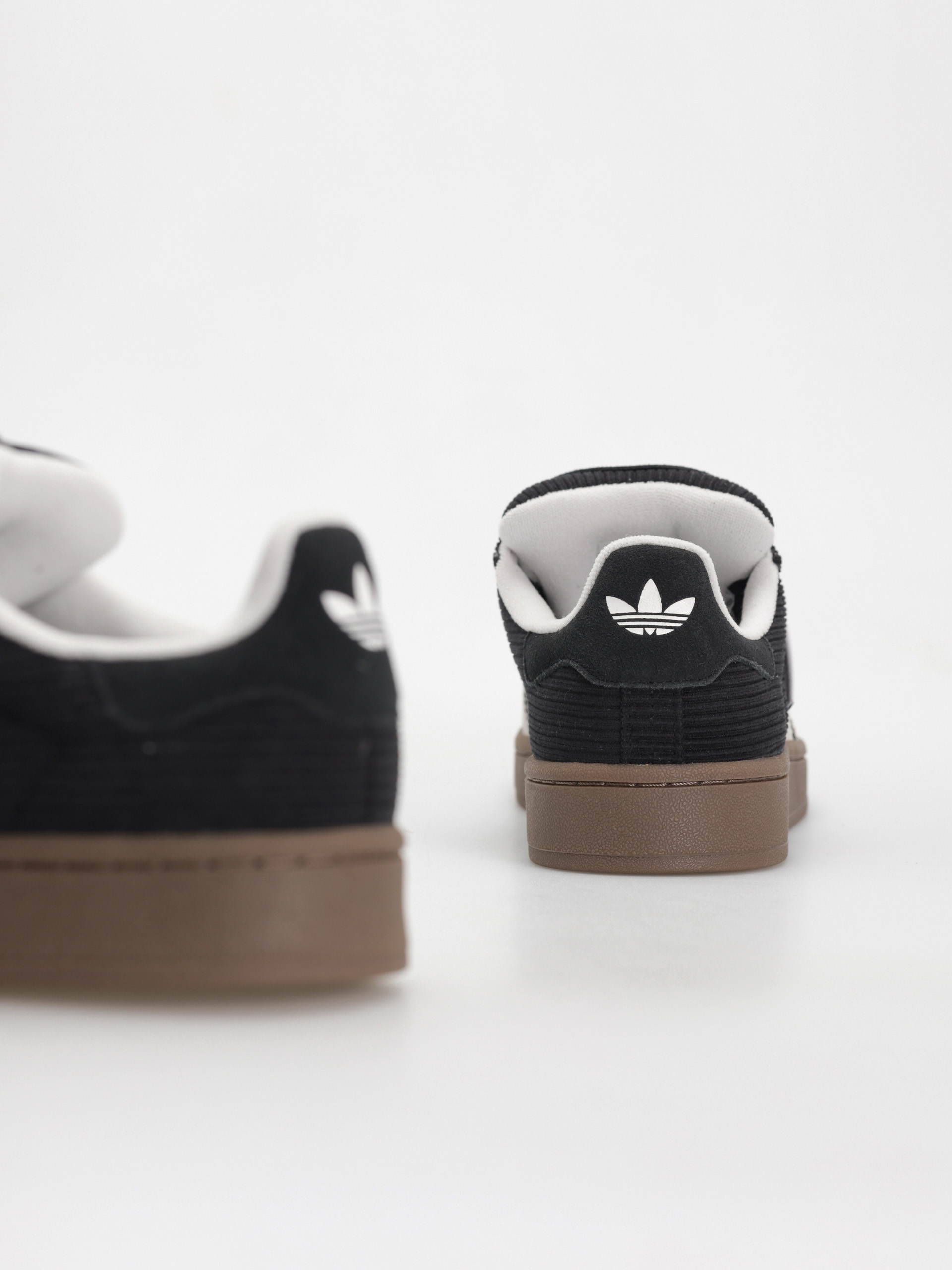 Pantofi adidas Campus 00s (cblack/crywht/gum5)