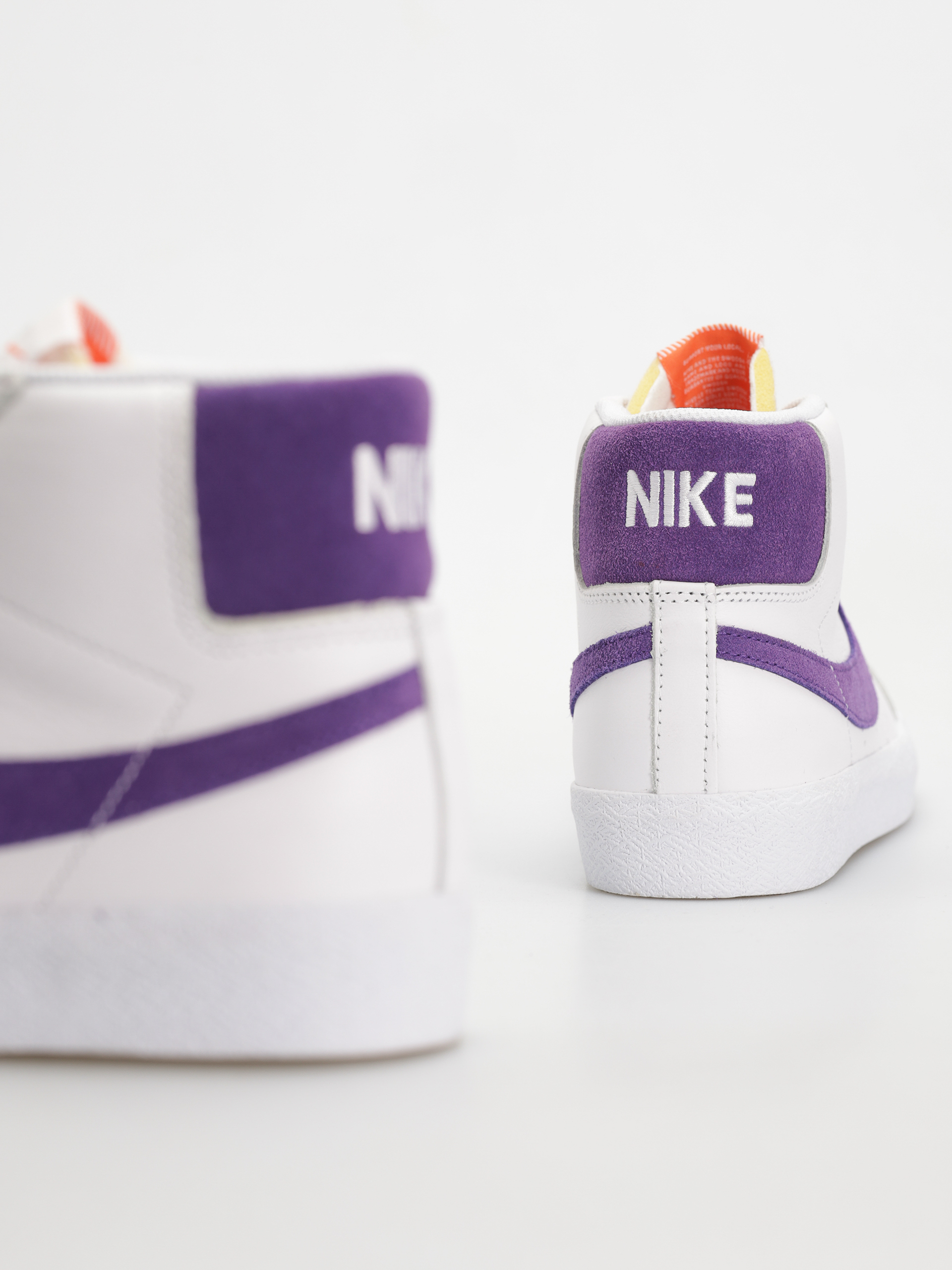 Pantofi Nike SB Zoom Blazer Mid (white/court purple white gum light brown)