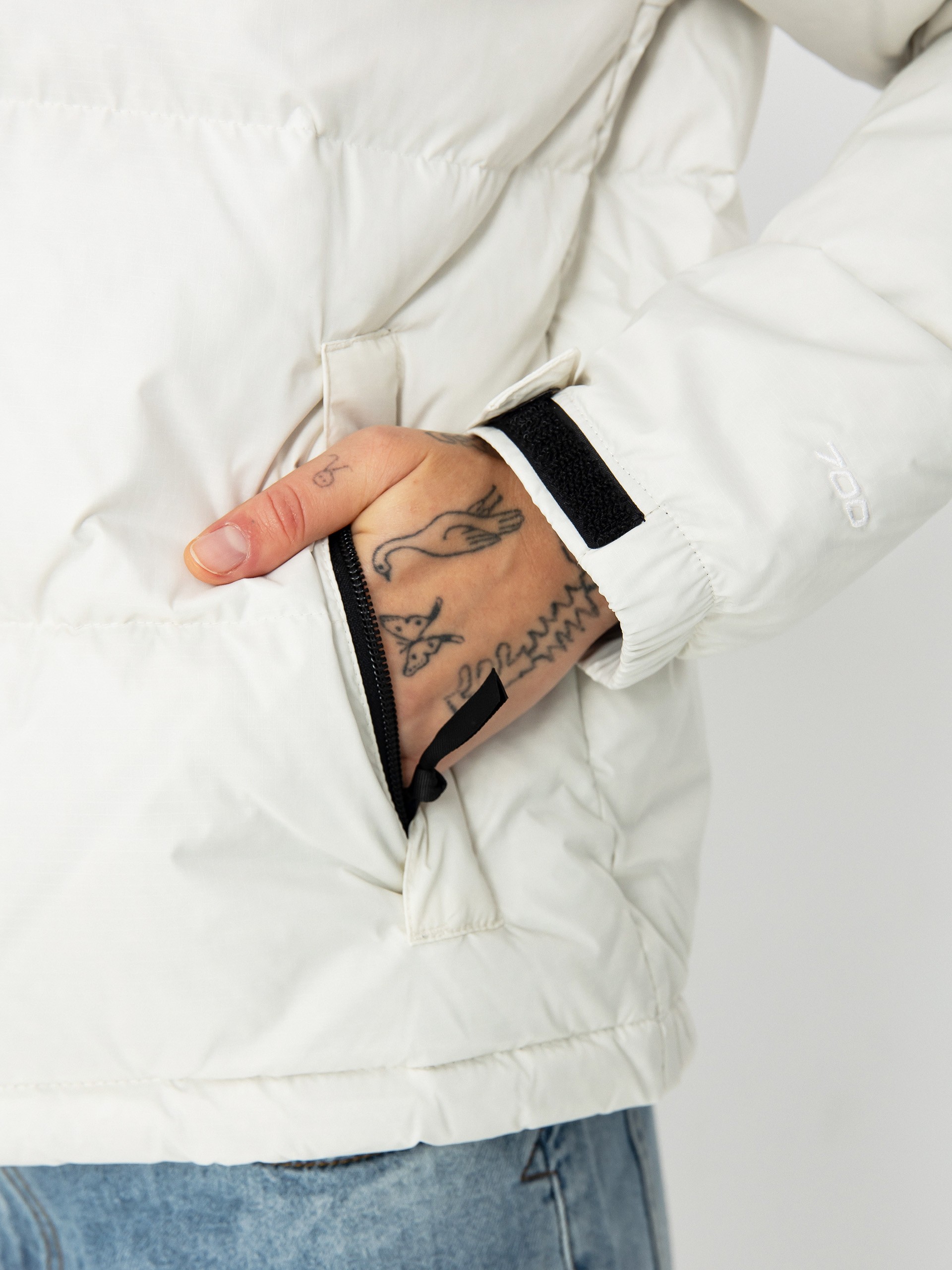 Geacă The North Face 1996 Retro Nuptse Wmn (white dune/tnf black tn)