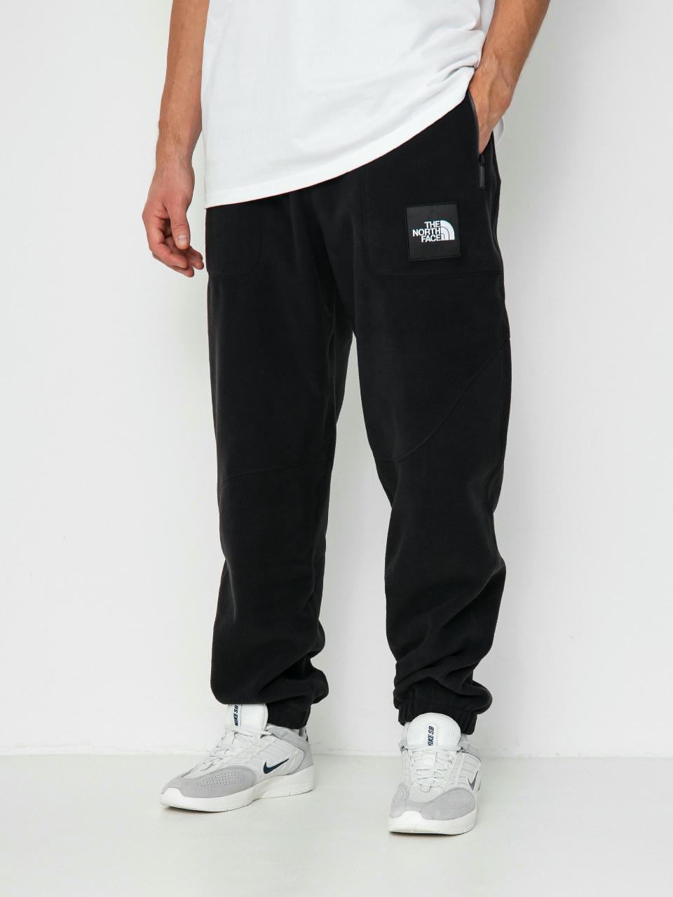 Pantaloni The North Face X Yinka Ilori Fleece (tnf black)