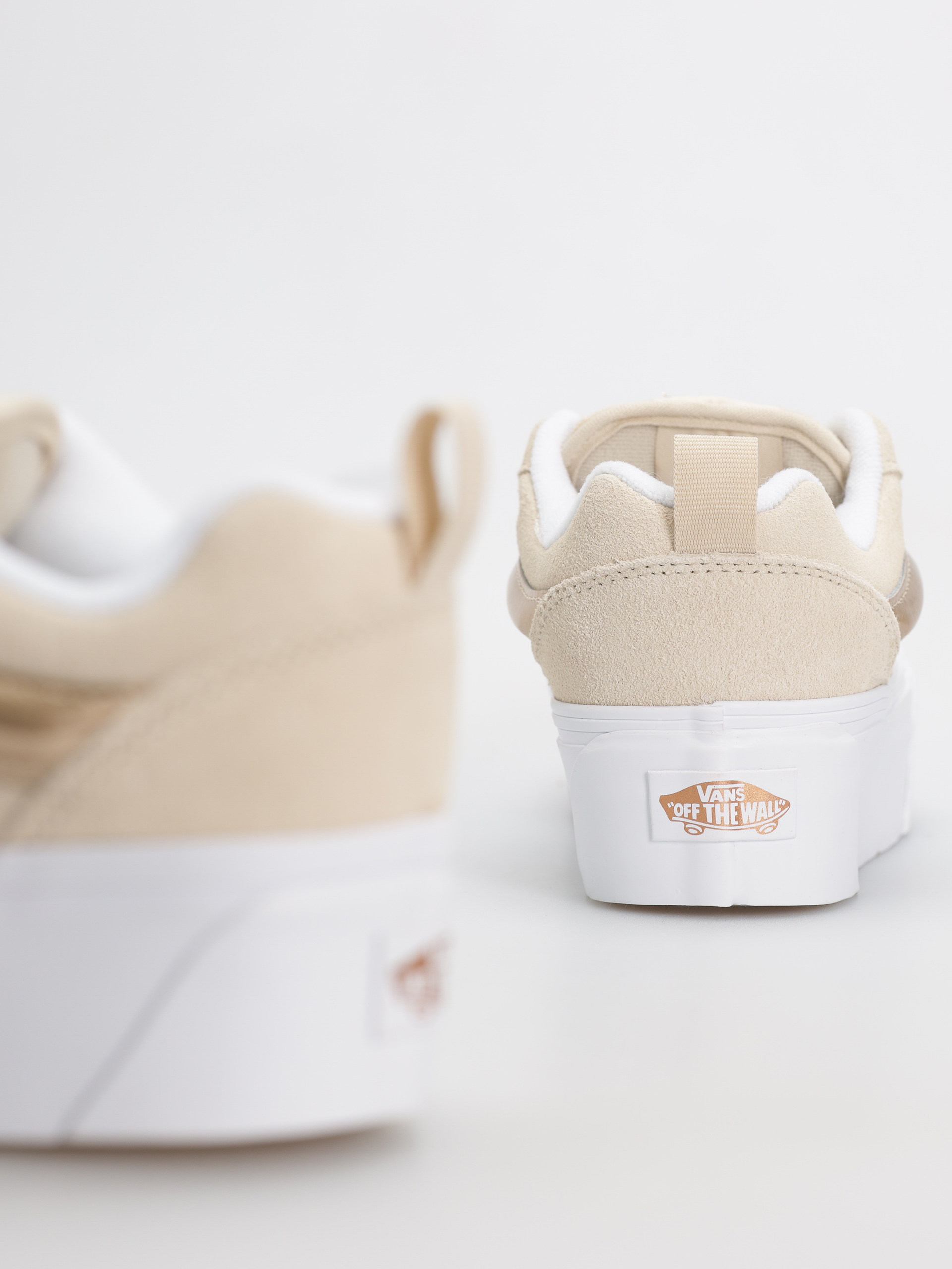 Pantofi Vans Knu Stack (high shine gold)