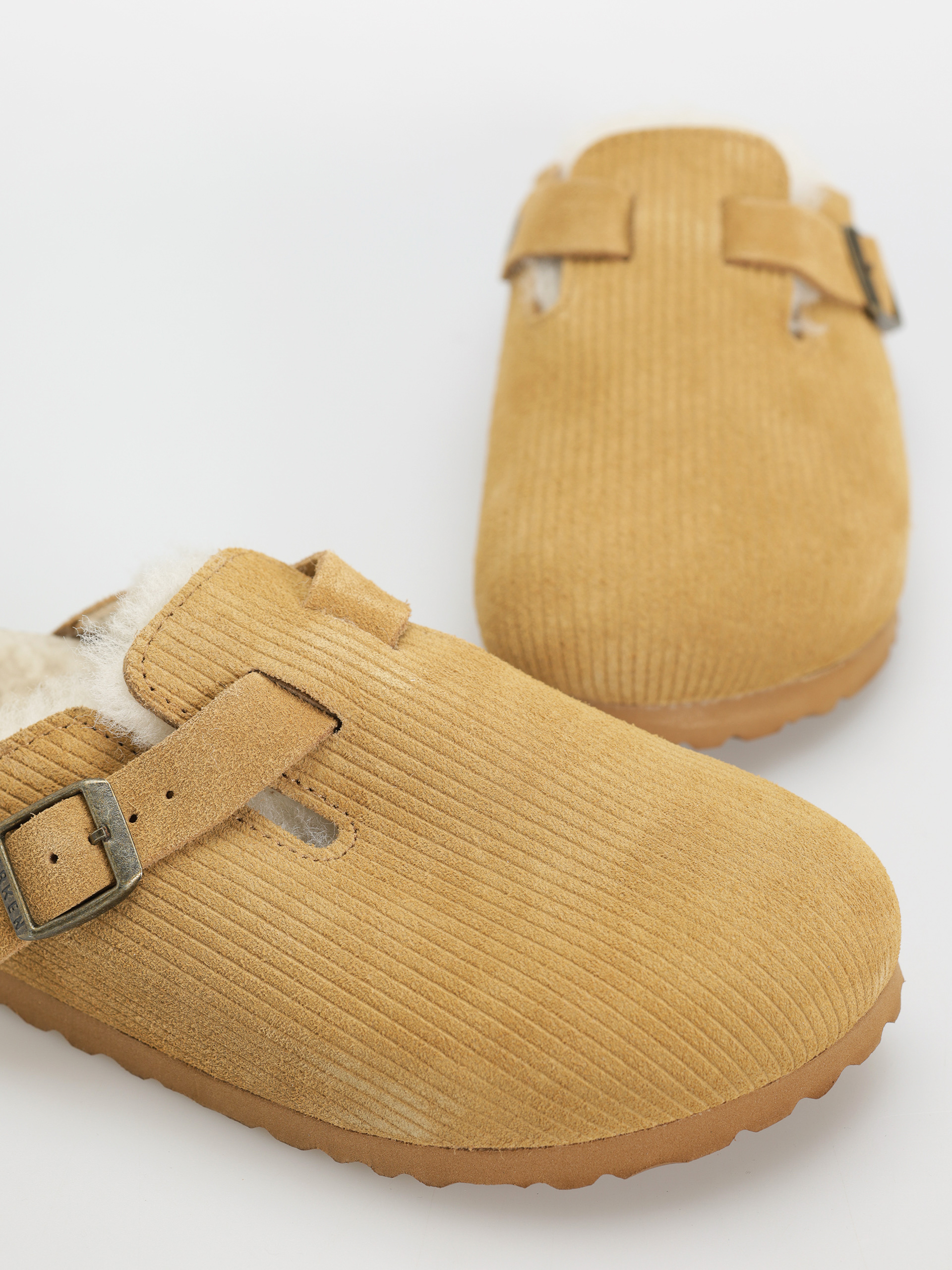 Șlapi Birkenstock Boston VL Fell Suede Leather Fur Narrow Wmn (corduroy cork brown)