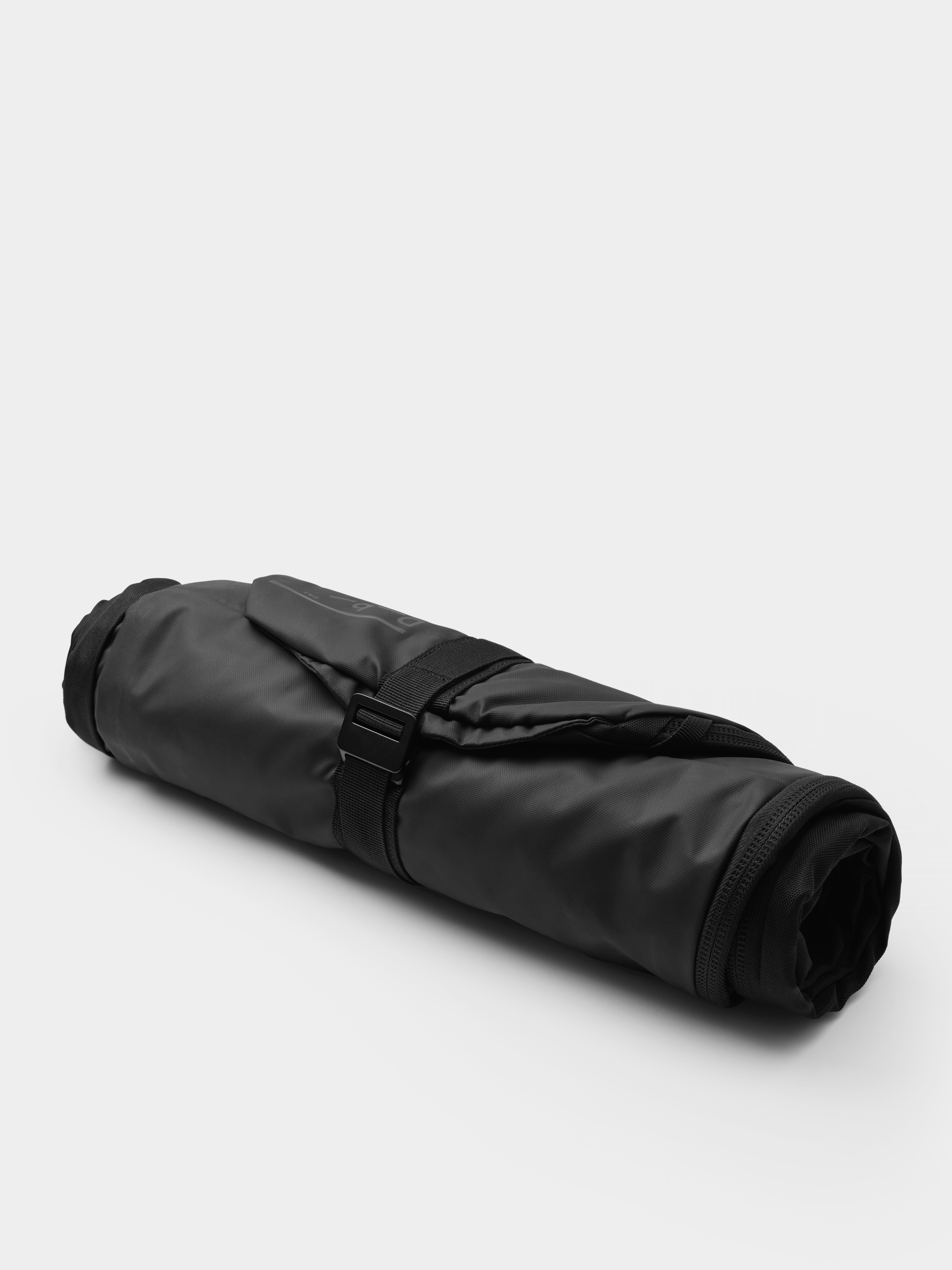 Husă Db Snow Essential Snowboard Bag (black out)